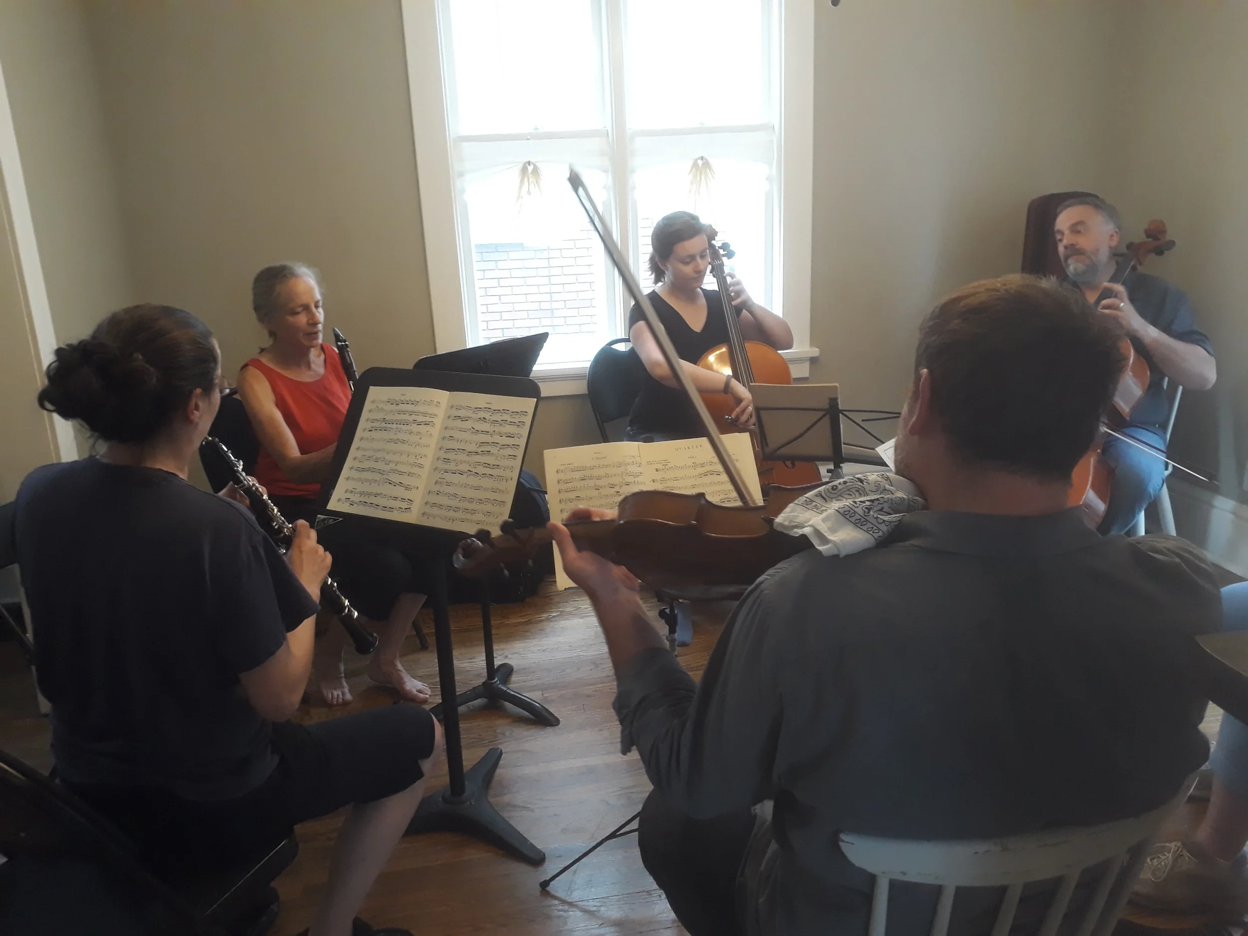 When we were (mostly) done loading the U-Haul truck back in Kitchener, we did what everybody should do when they're moving out of a house - host a chamber music reading party! What a great way to say goodbye.