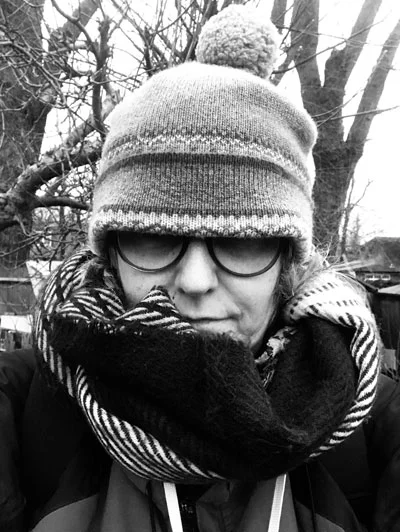 The artist incognito!
