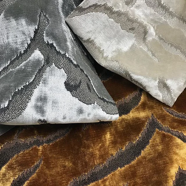 Everyone needs a bit of animal 🐅 #velvet #luxury #glamour #interiorinspiration #designdetail  #interiordecorating #upholstery #ottomans #bedhead #luxe #lushthis #sohointeriors