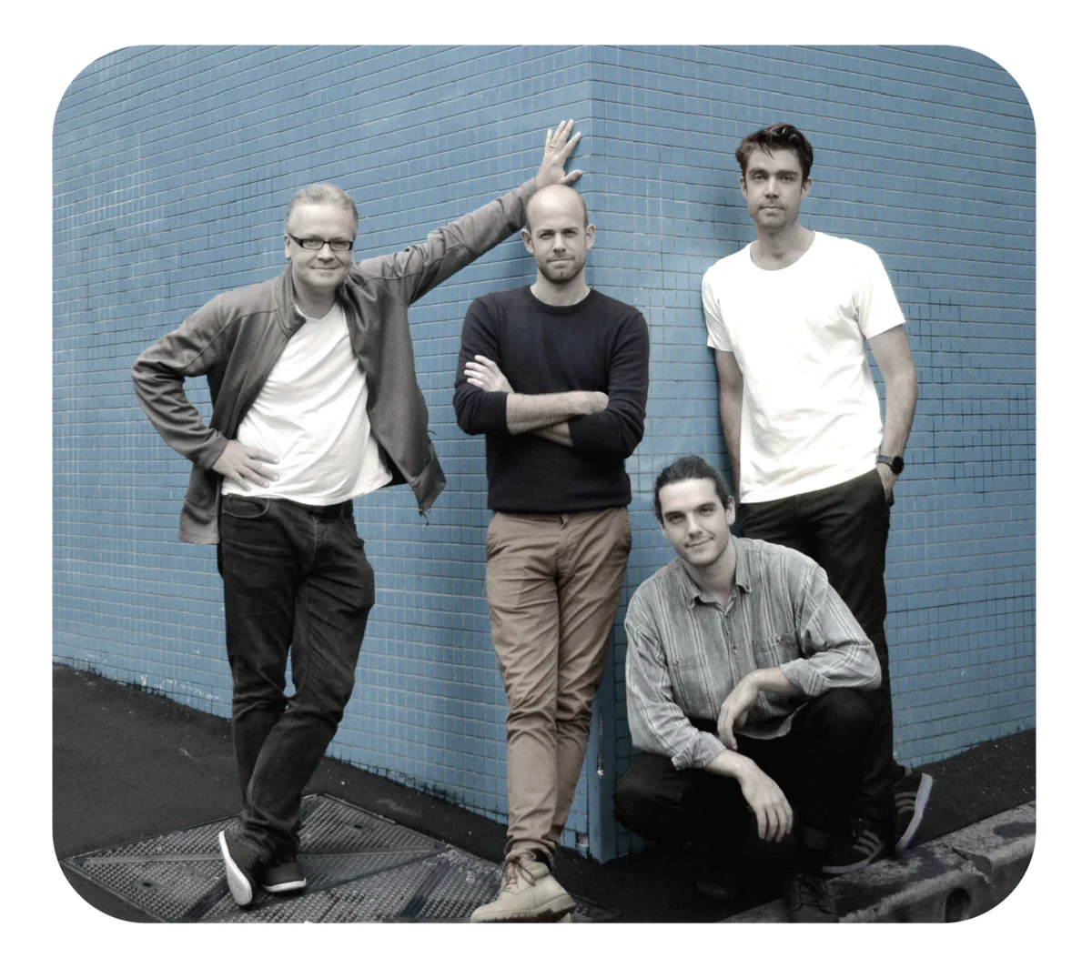 Blueprints & Vignettes, the third album from leading Sydney based pianist-composer Steve Barry will be released January 19 2018 on Earshift Music. With virtuosic playing from Barry and his quartet, the album features highly forged compositions and riveting ensemble work. The music is a kaleidoscopic exploration of the sonic and melodic possibilities of contemporary jazz. Beautifully captured at Sydney’s Sony Studios by Ross A’Hearn, this album is set to be an important contribution to Barry’s growing output.