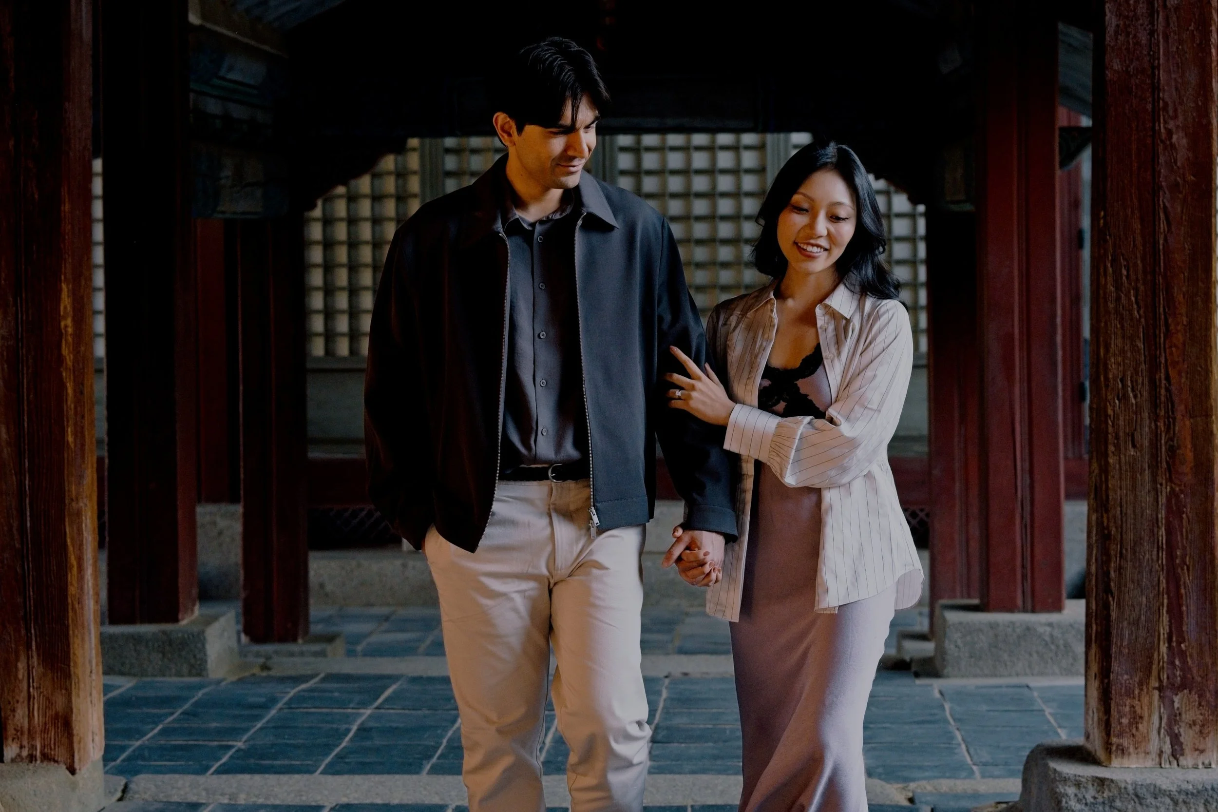 Couple part of a surprise proposal photo shoot in Seoul, Seongbuk.