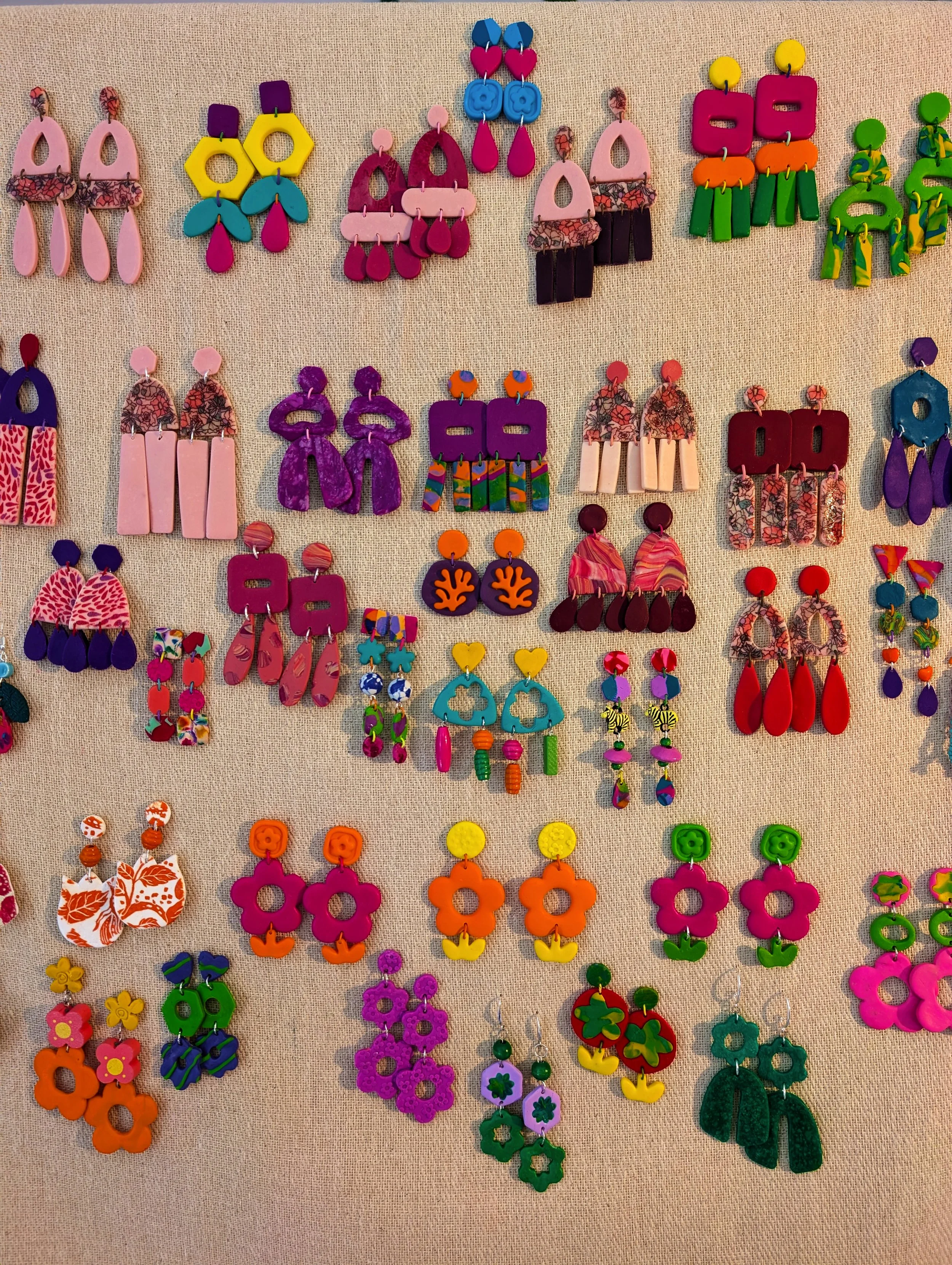 PROCRAFTINATOR DISPLAY Dangly earrings.jpg