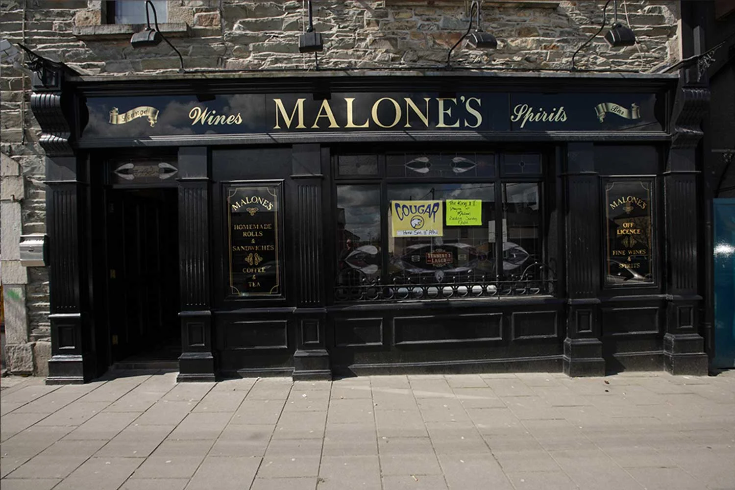 Malone's Irish Pub Design - exterior view&nbsp;