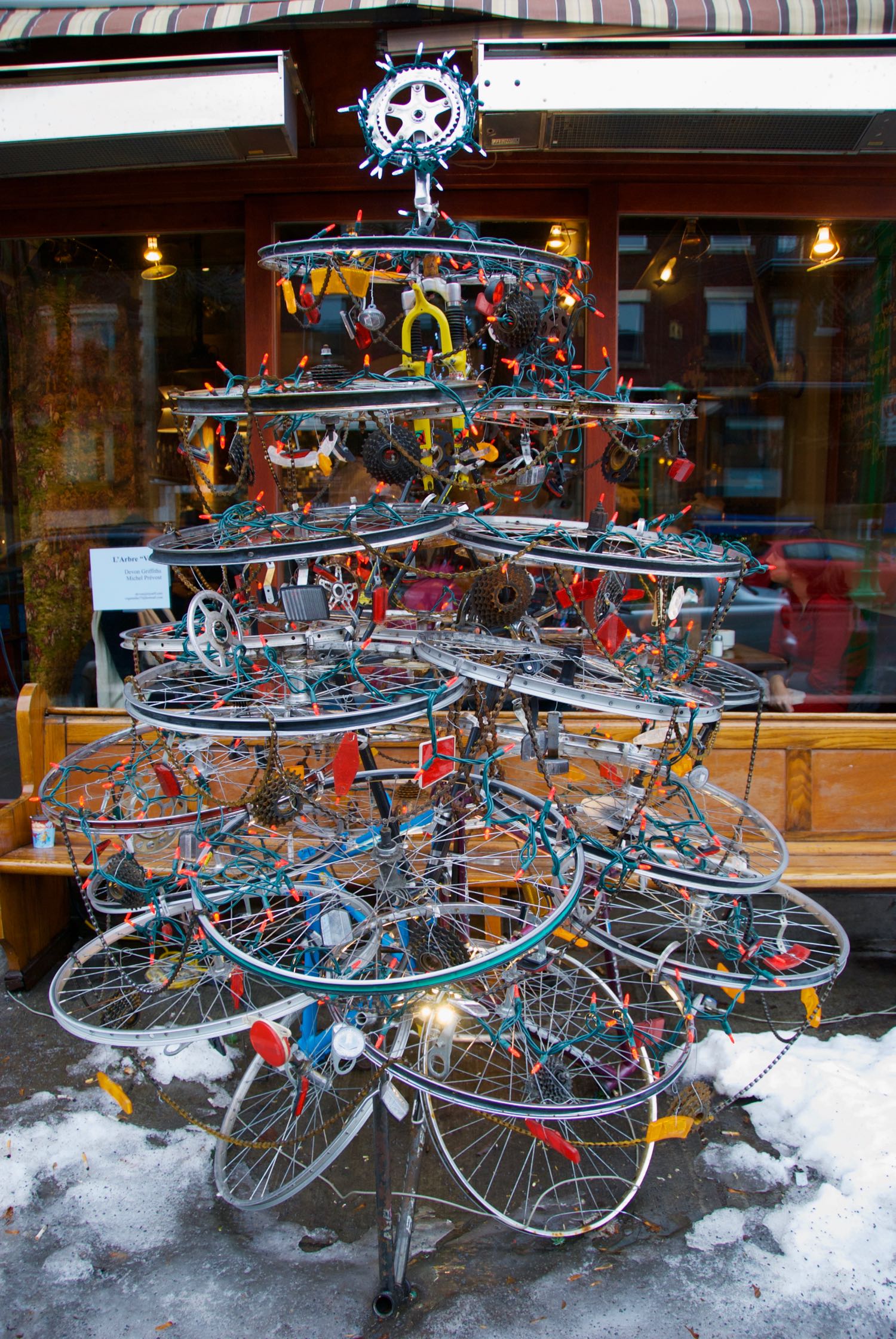 Wheel Xmas Tree - 1.jpg