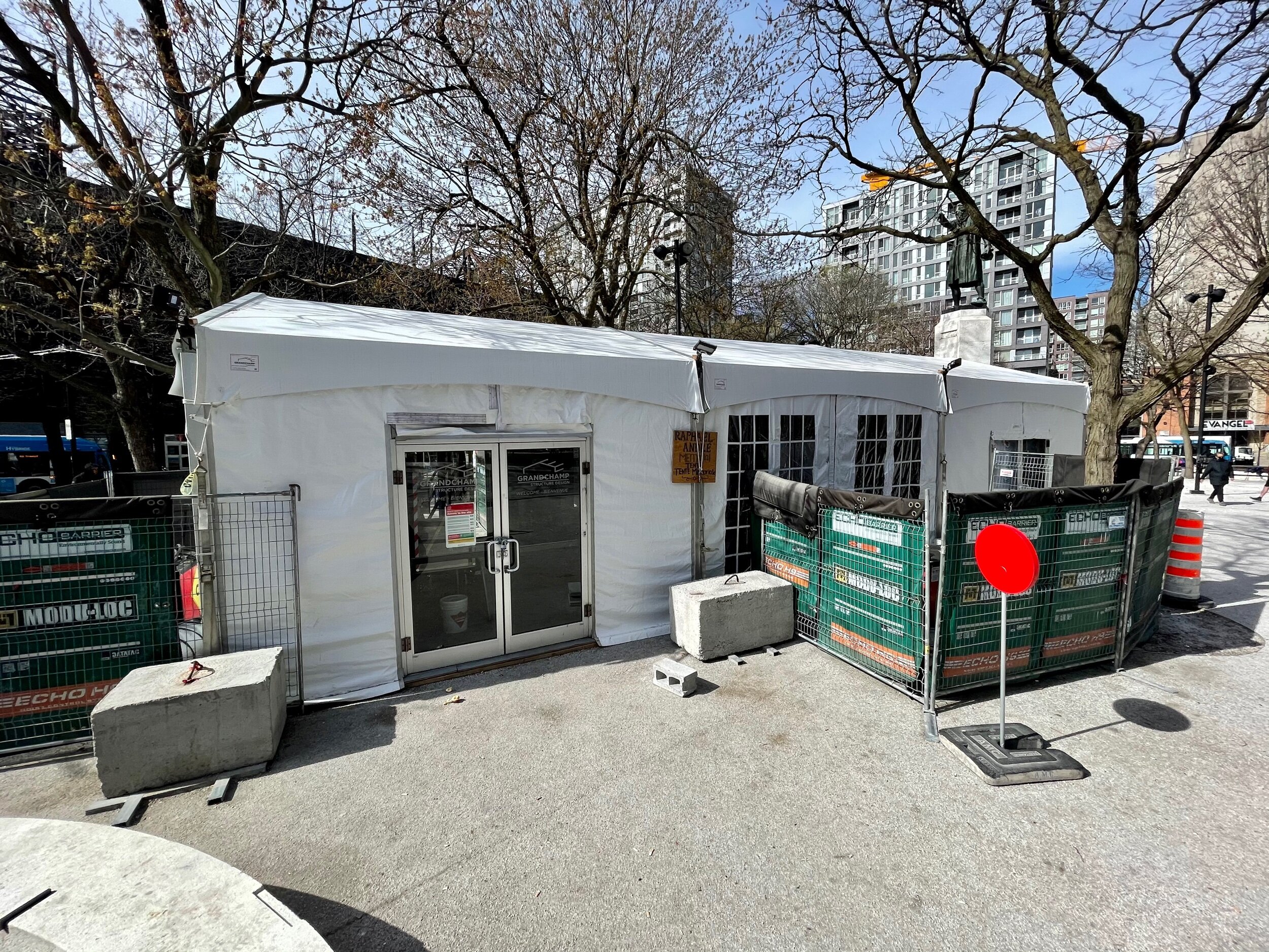 The Resilience Raphaël André memorial warming tent in downtown Montreal’s Cabot Square that Hemp for the Homeless helped fund.