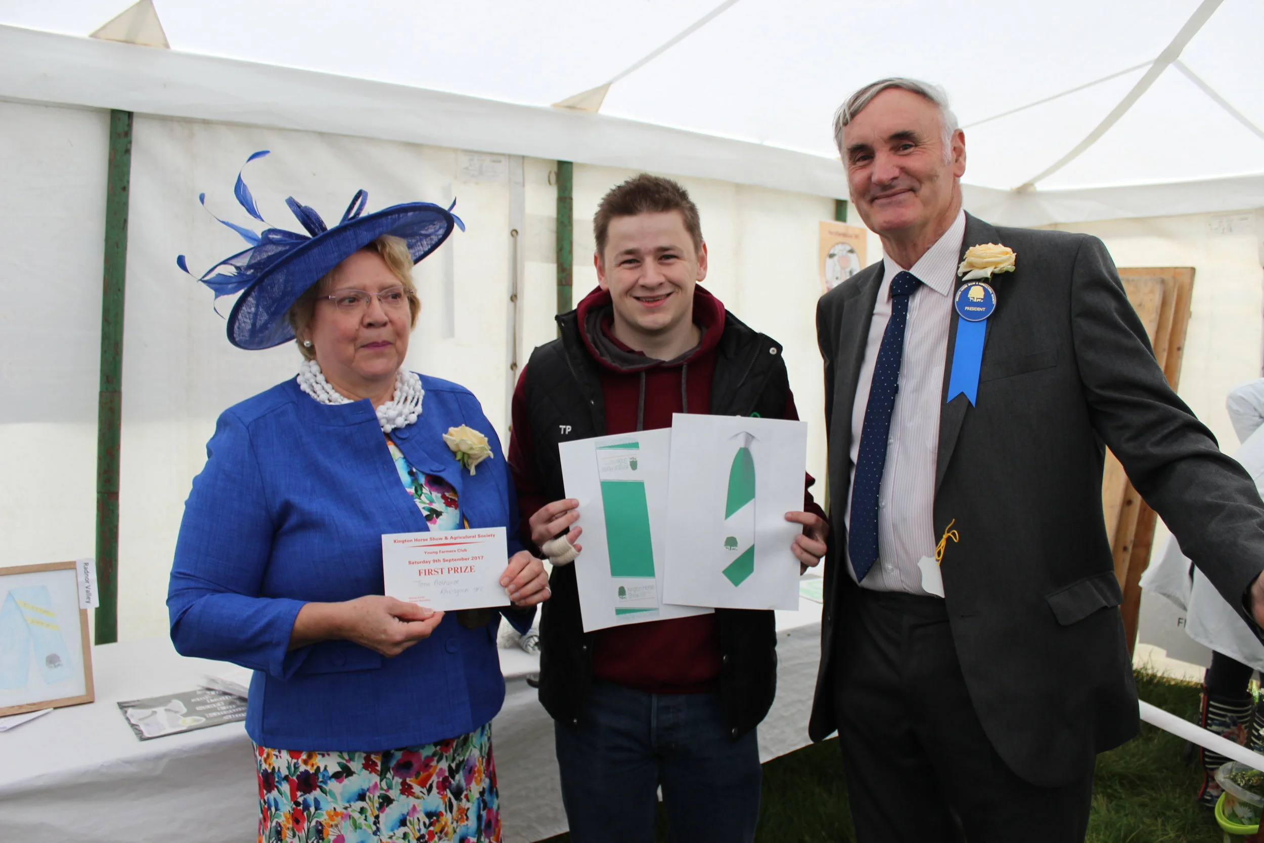 Tom Protheroe, Rhosgoch YFC winning the President's Challenge to design a tie and scarf for Kington Show Society which will be produced ready for next year's Show - Well Done Tom!