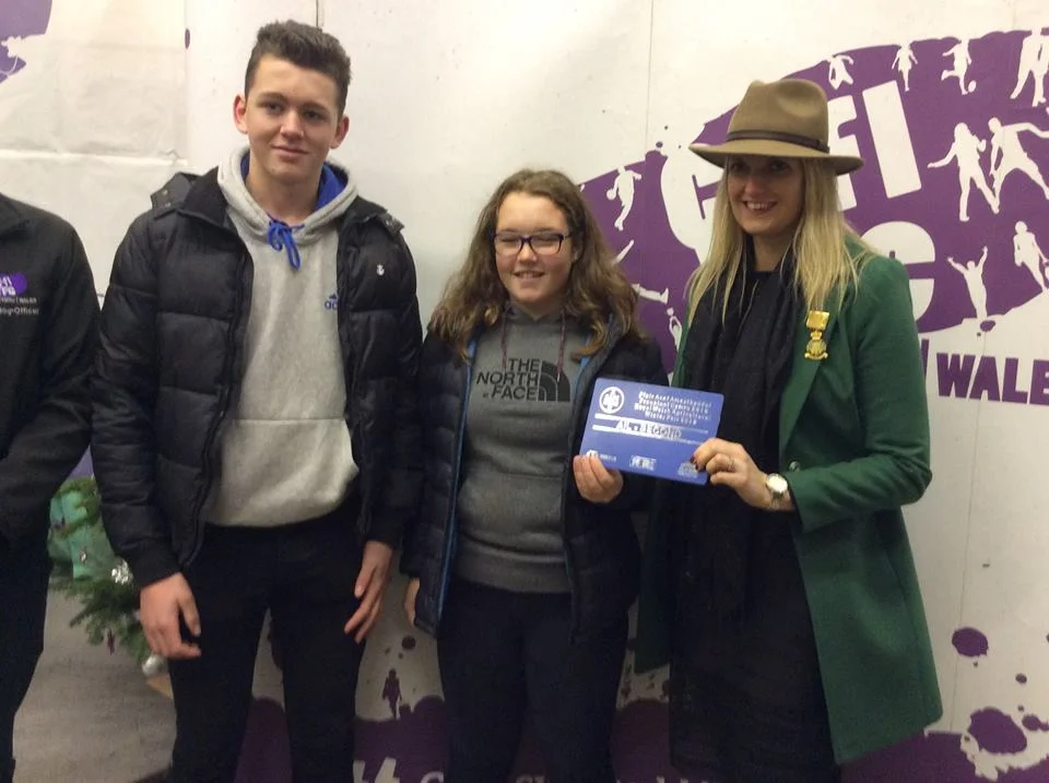 Josh Deakins & Tilly Neary, Teme Valley YFC - 2nd place Decorate A Christmas Tree