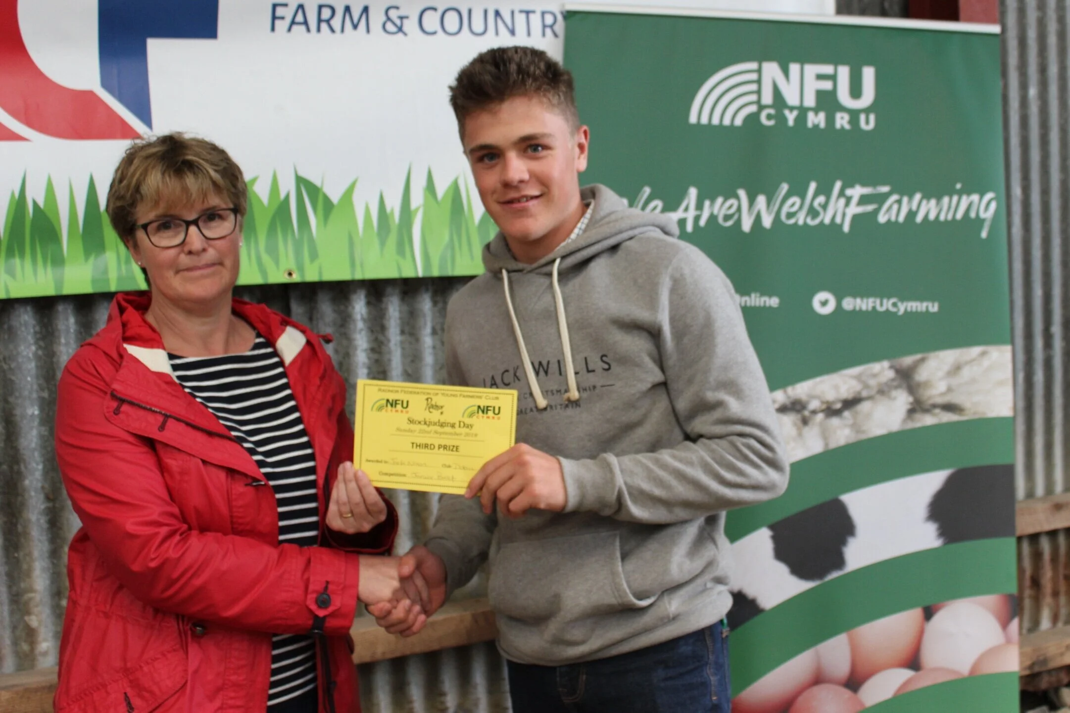 Jack Nixon, Dolau YFC - 3rd place in the Junior Beef with Amanda Watson.