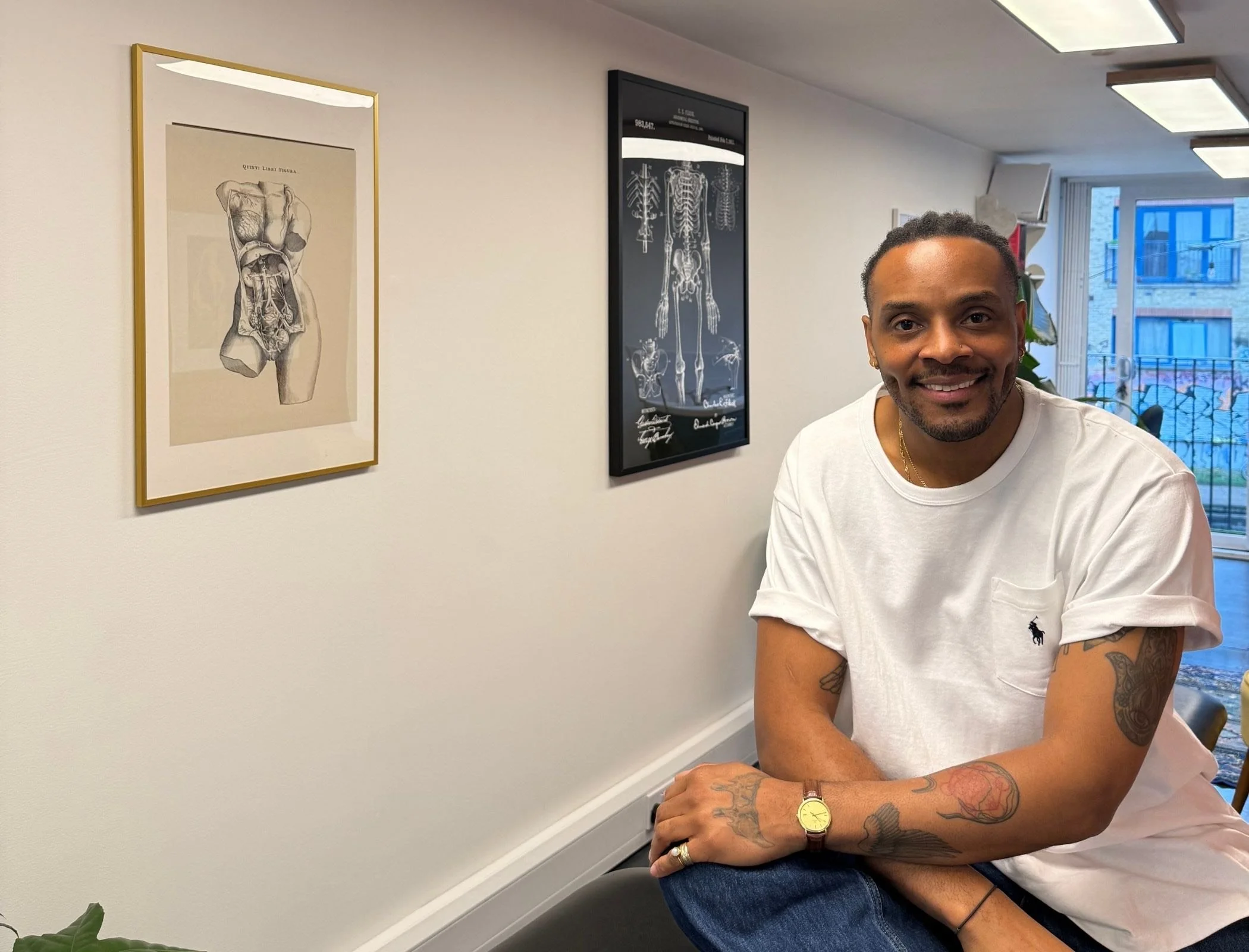 Guided spine exploration: small-group physio with Chartered Physiotherapist Kevin Powell