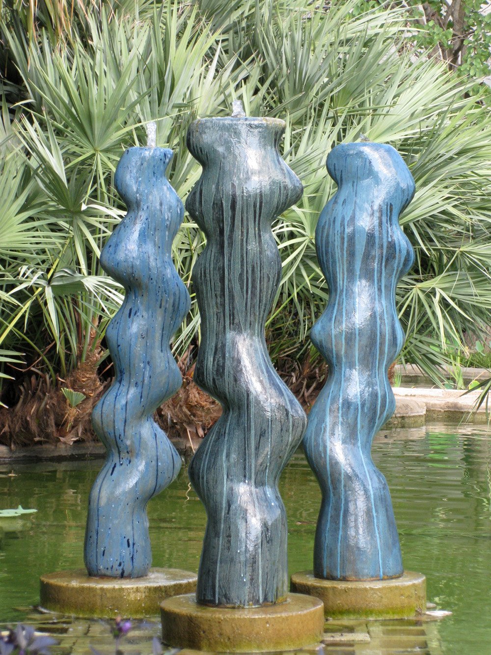  Susan Budge,  Sirens , 2008, glazed stoneware, 52 x 43 x 40 inches. Photo courtesy of the artist. 