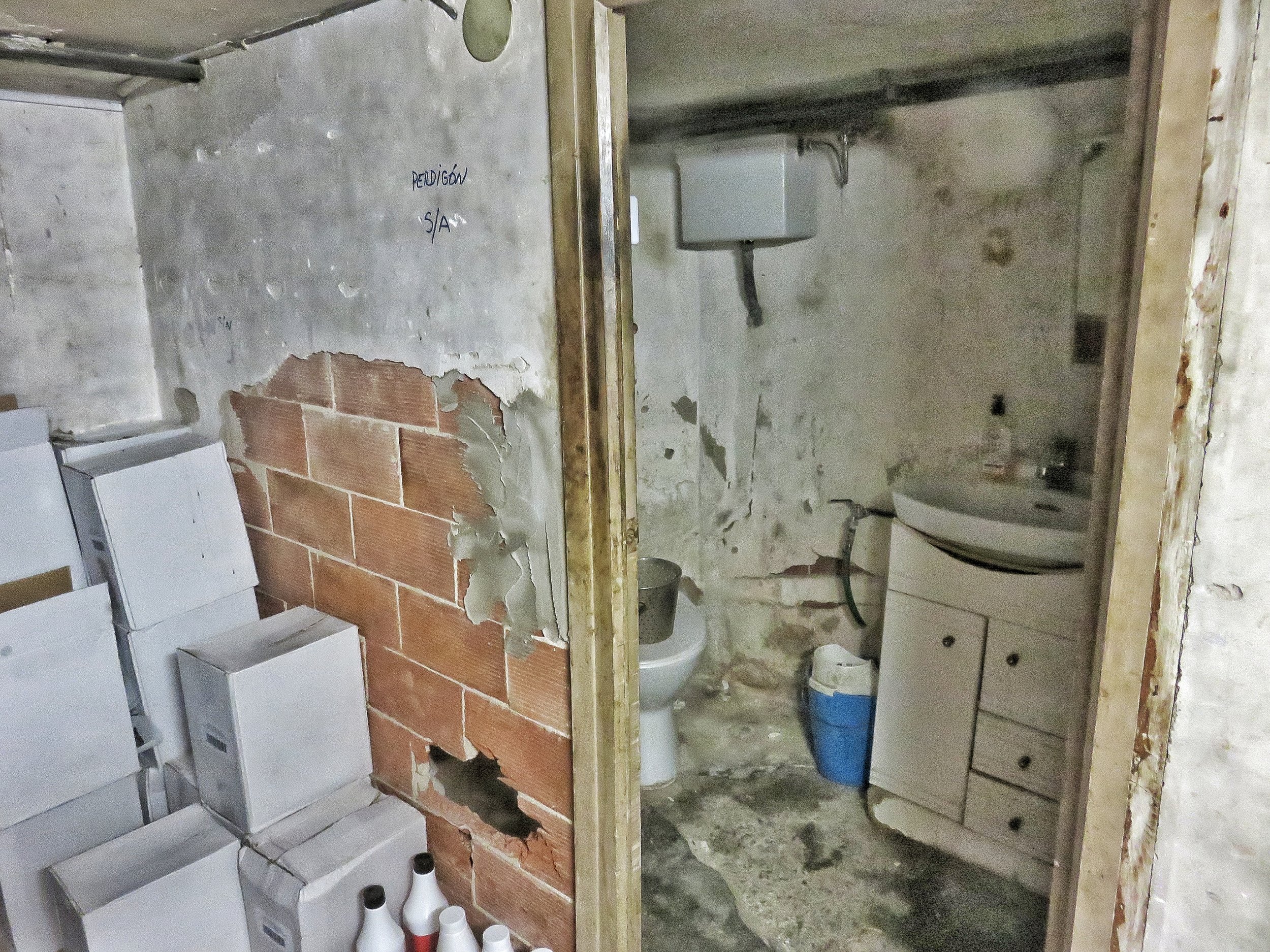 The before shot of the bathroom