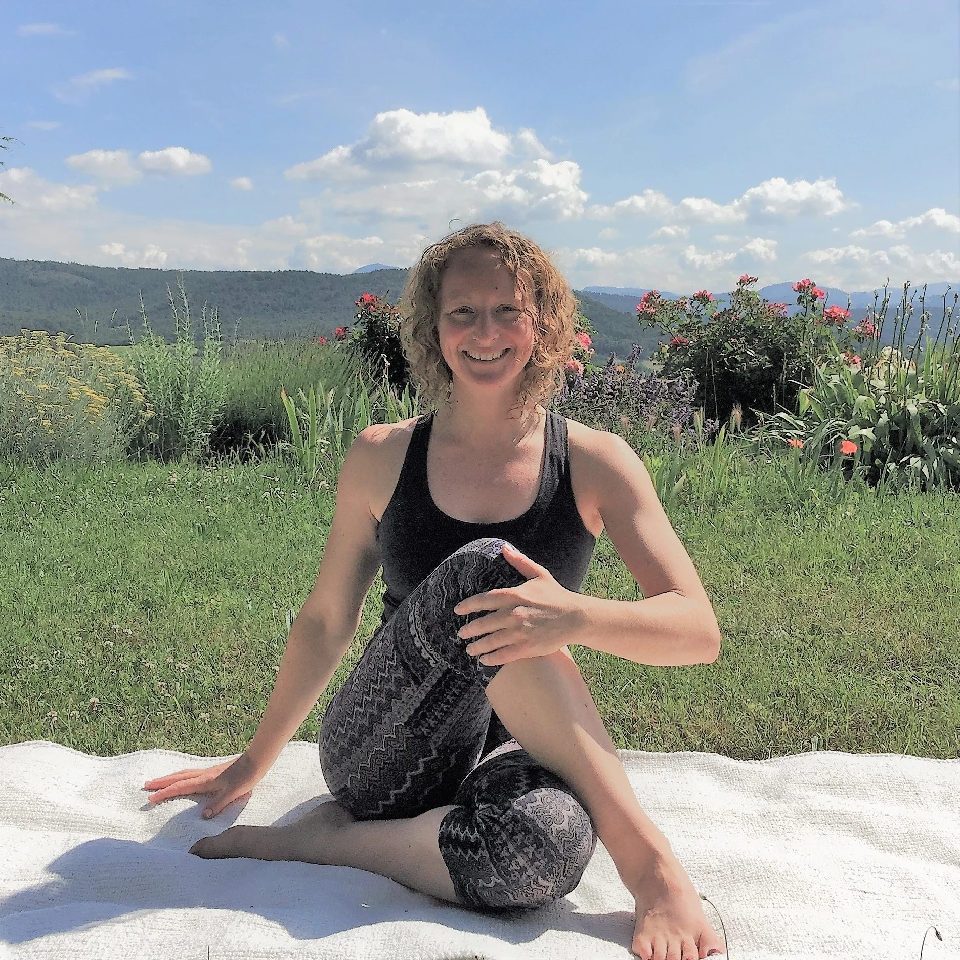 Gentle Somatic Yoga - Working from the Core