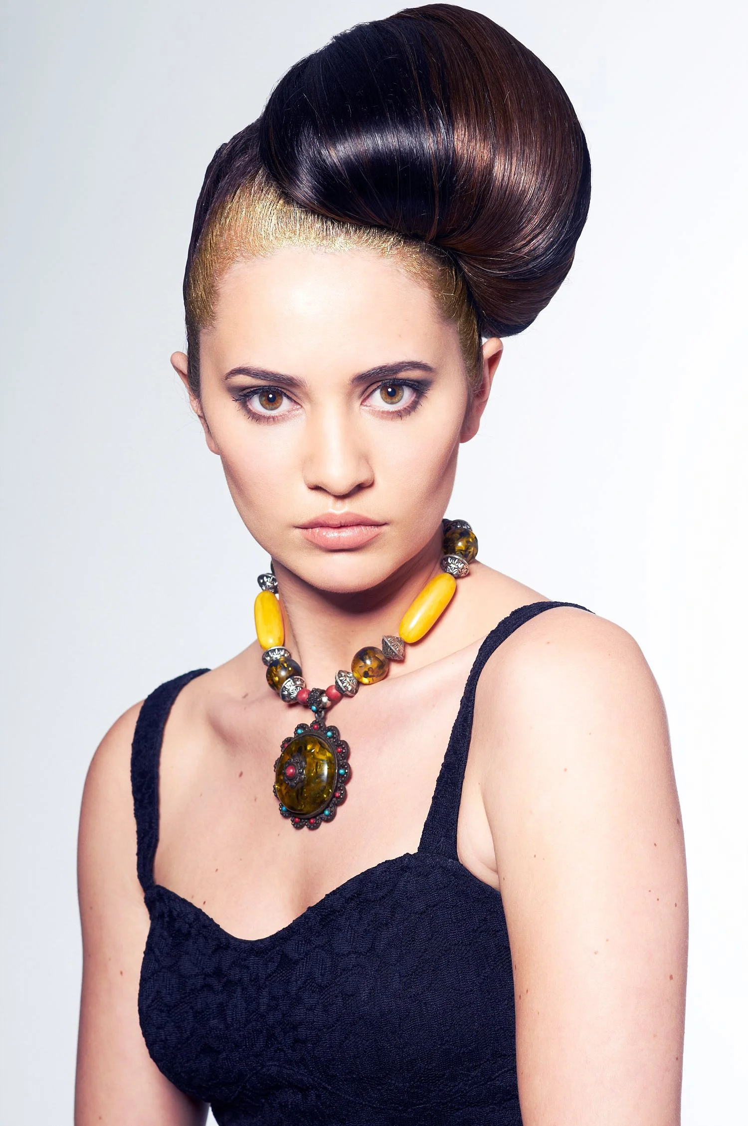 model Thijsiena hair Marco Arena & Team make-up Anette Zieske / Döndü Avan