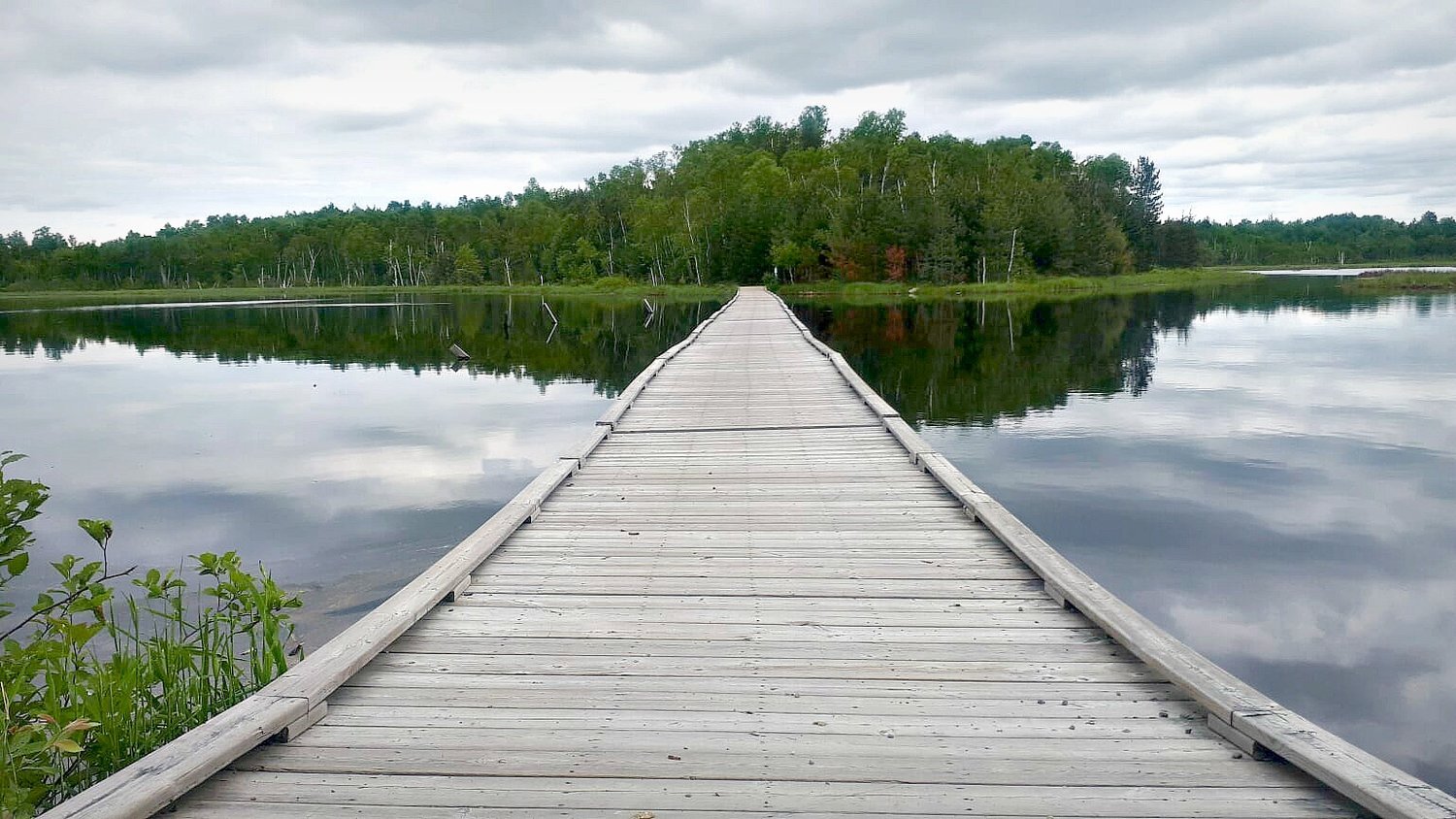 LAKE LAURENTIAN CONSERVATION AREA TO MOONLIGHT BEACH