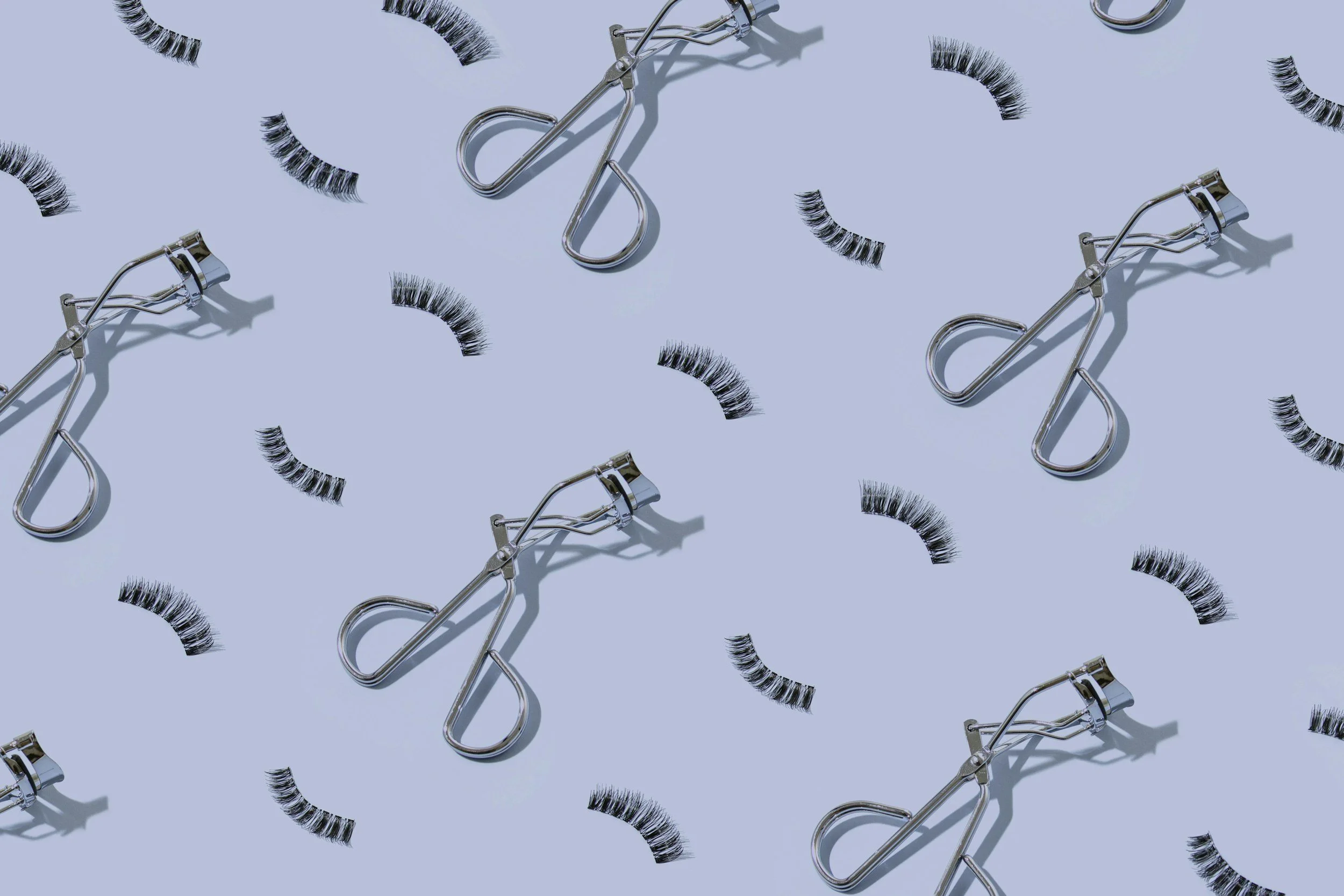 Eyelash Perms: A Closer Look at This Trendy Treatment from an Eye Health Perspective