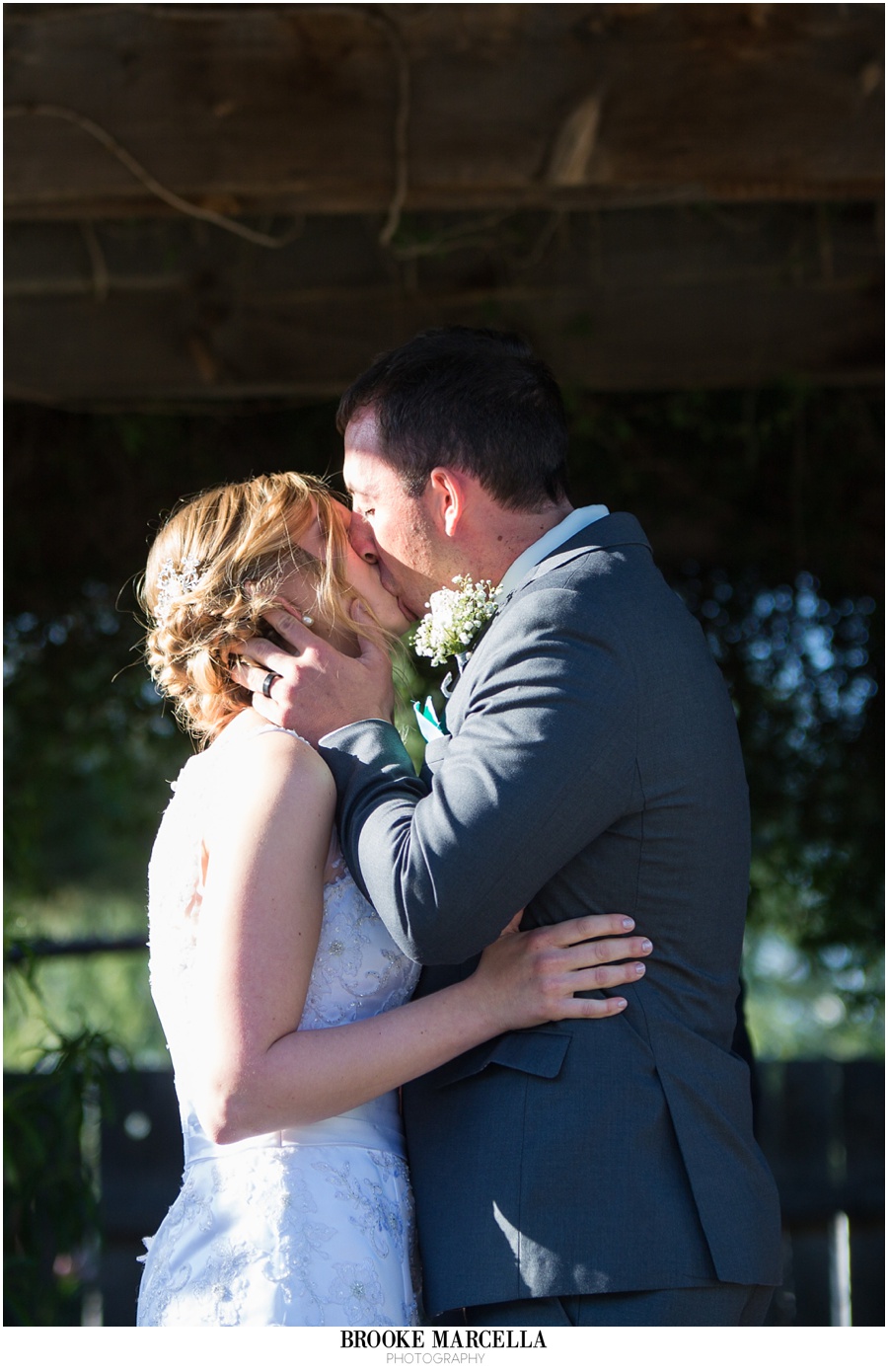 26ShenandoahMillWeddingPhotography.jpg