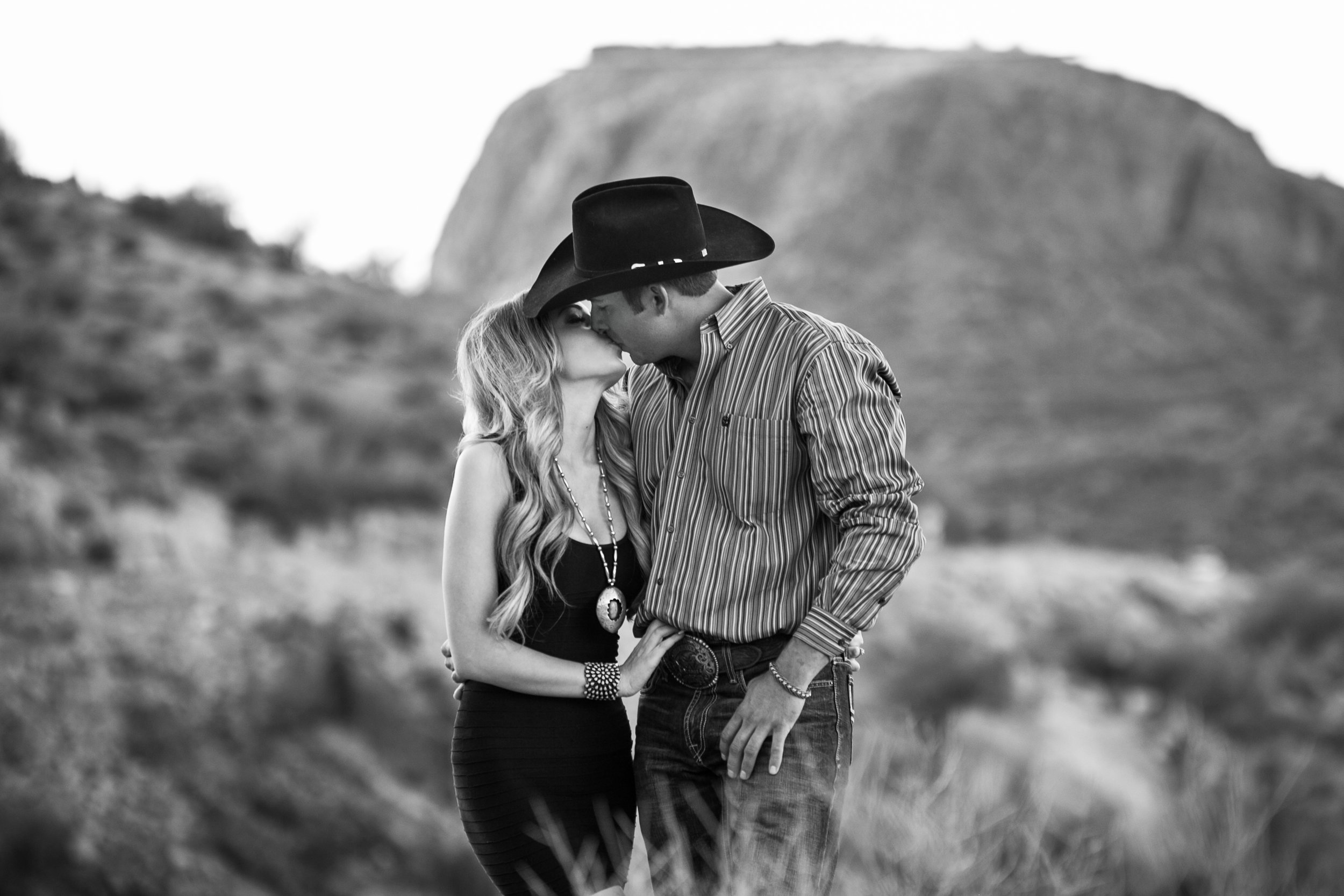 11CountryWesternEngagementPhotography.jpg