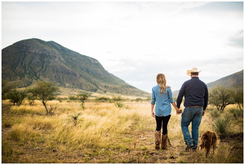 03CountryFarmEngagementPhotography.jpg