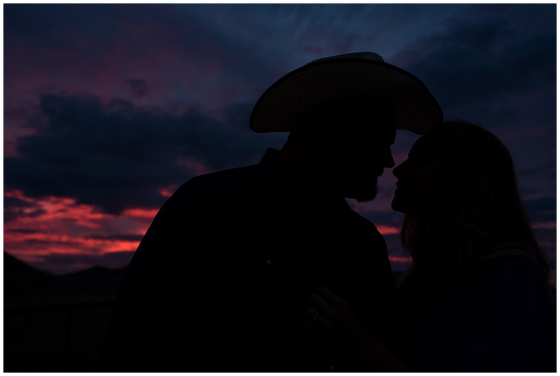 14CowboyFarmEngagementPhotography.jpg