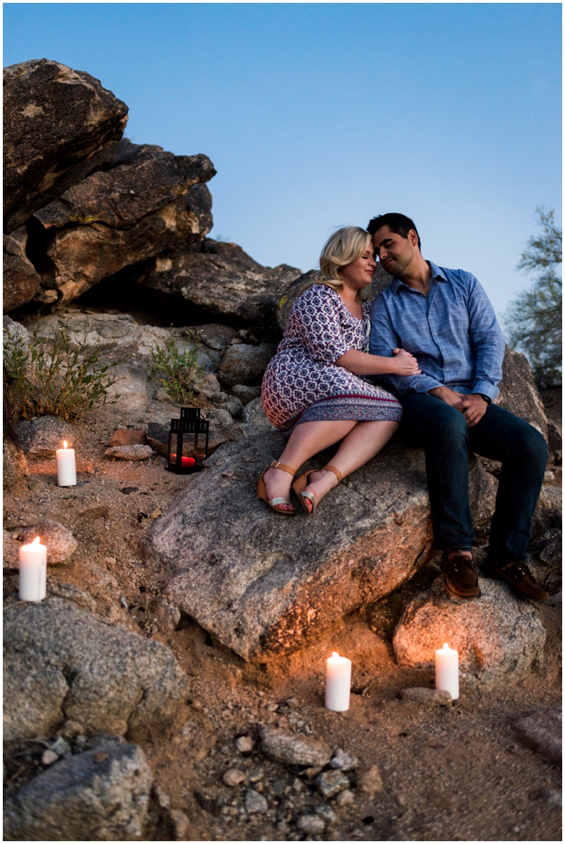 19WindyDesertMountainEngagement.jpg