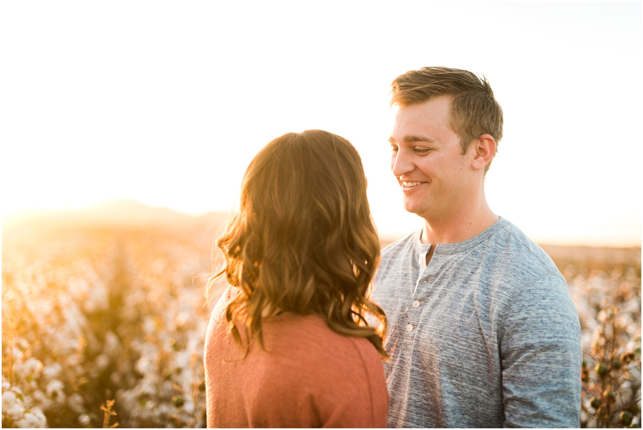 02CottonFieldEngagmentPhotos.jpg