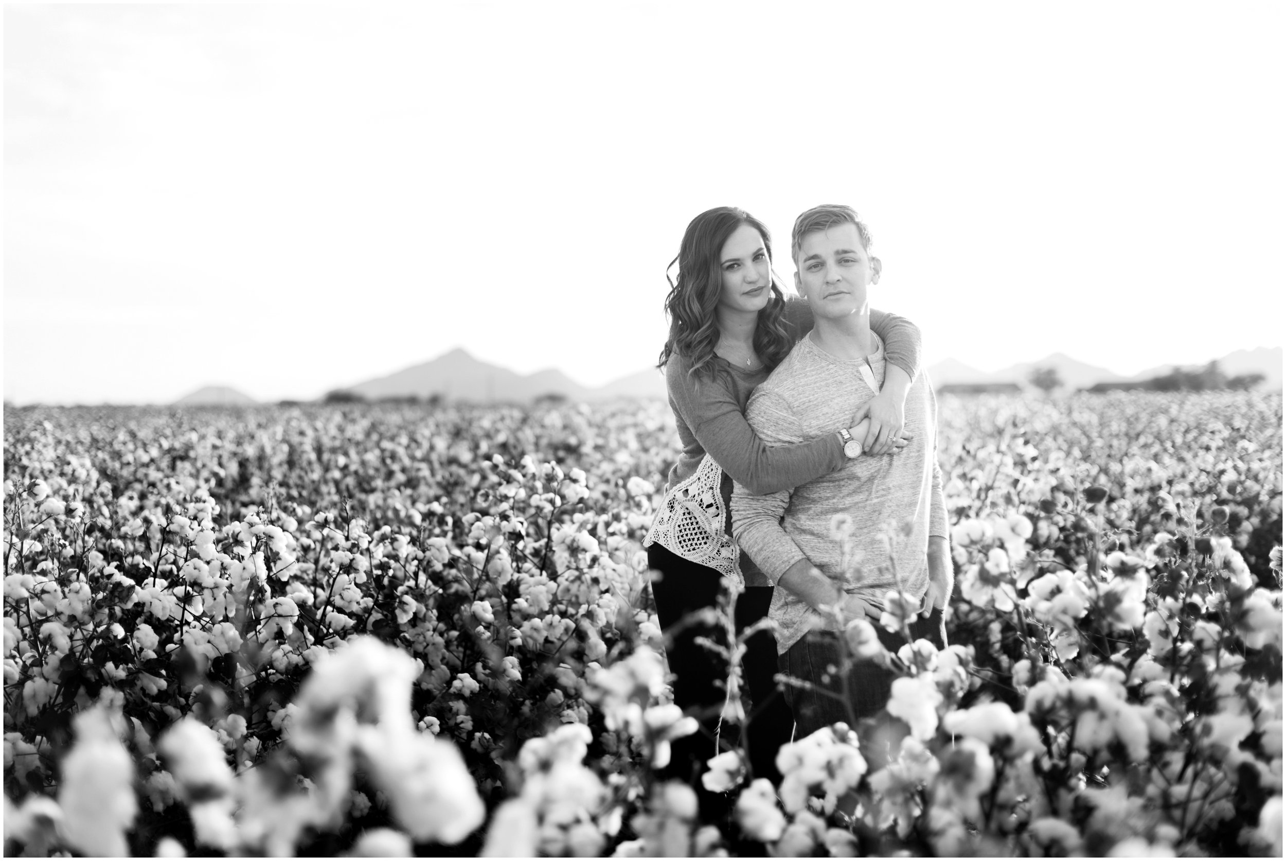 08CottonFieldEngagmentPhotos.jpg