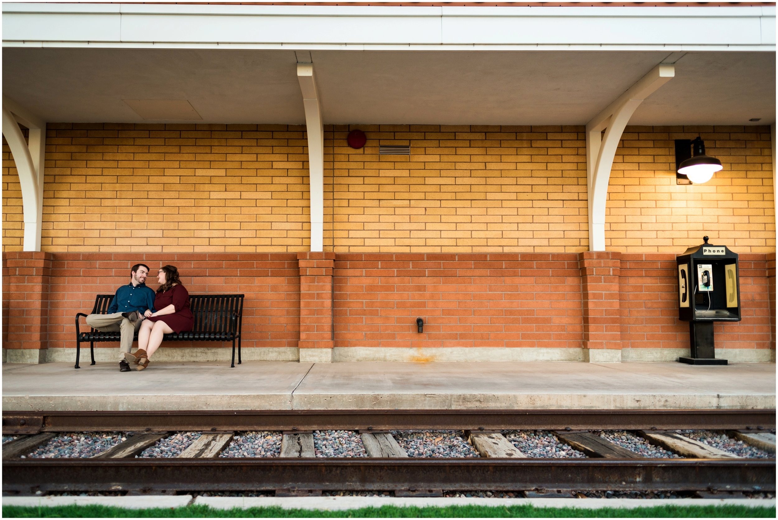 02RailroadParkEngagementPhotos.jpg