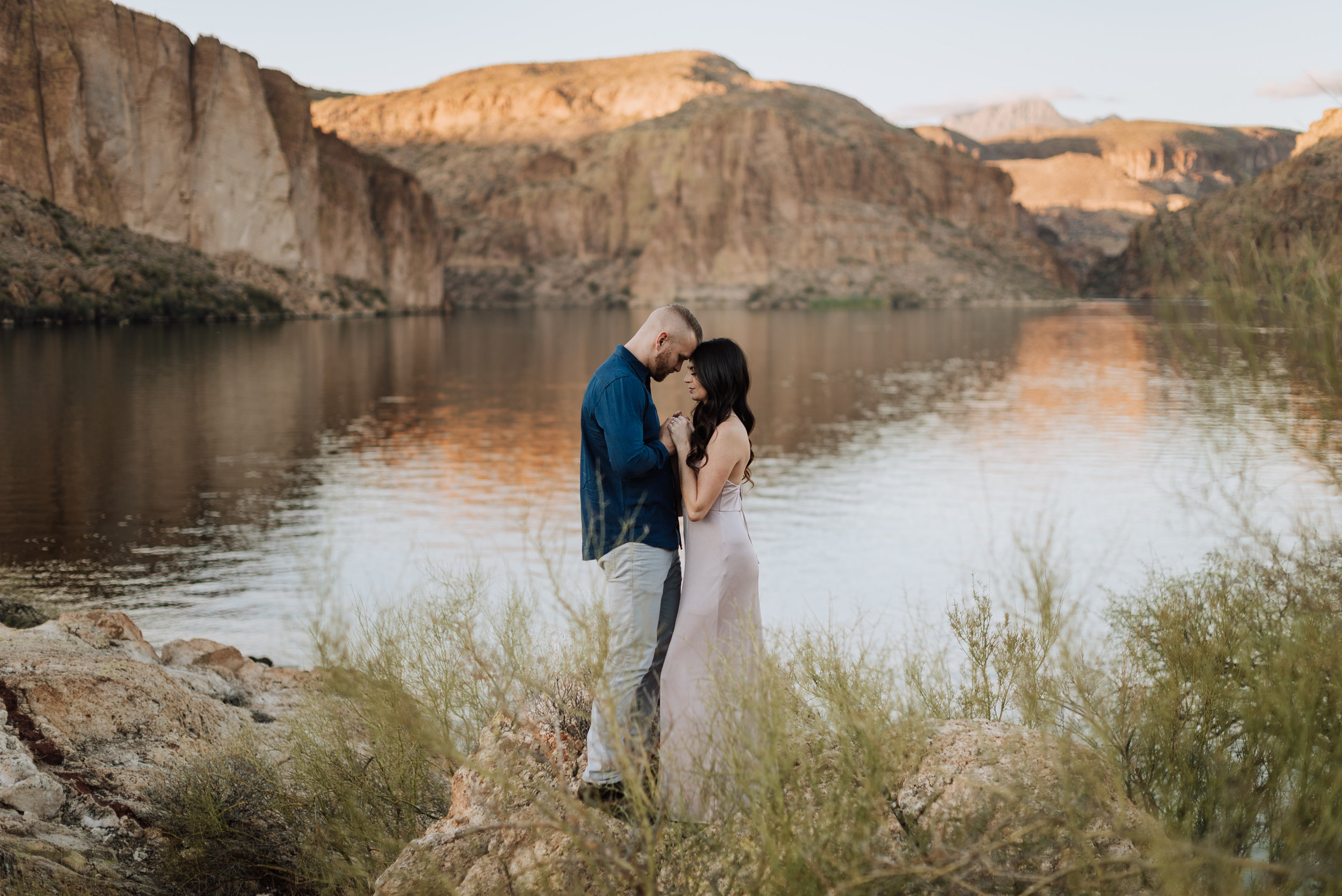 Canyon Lake Couples Photos in the Arizona Desert
