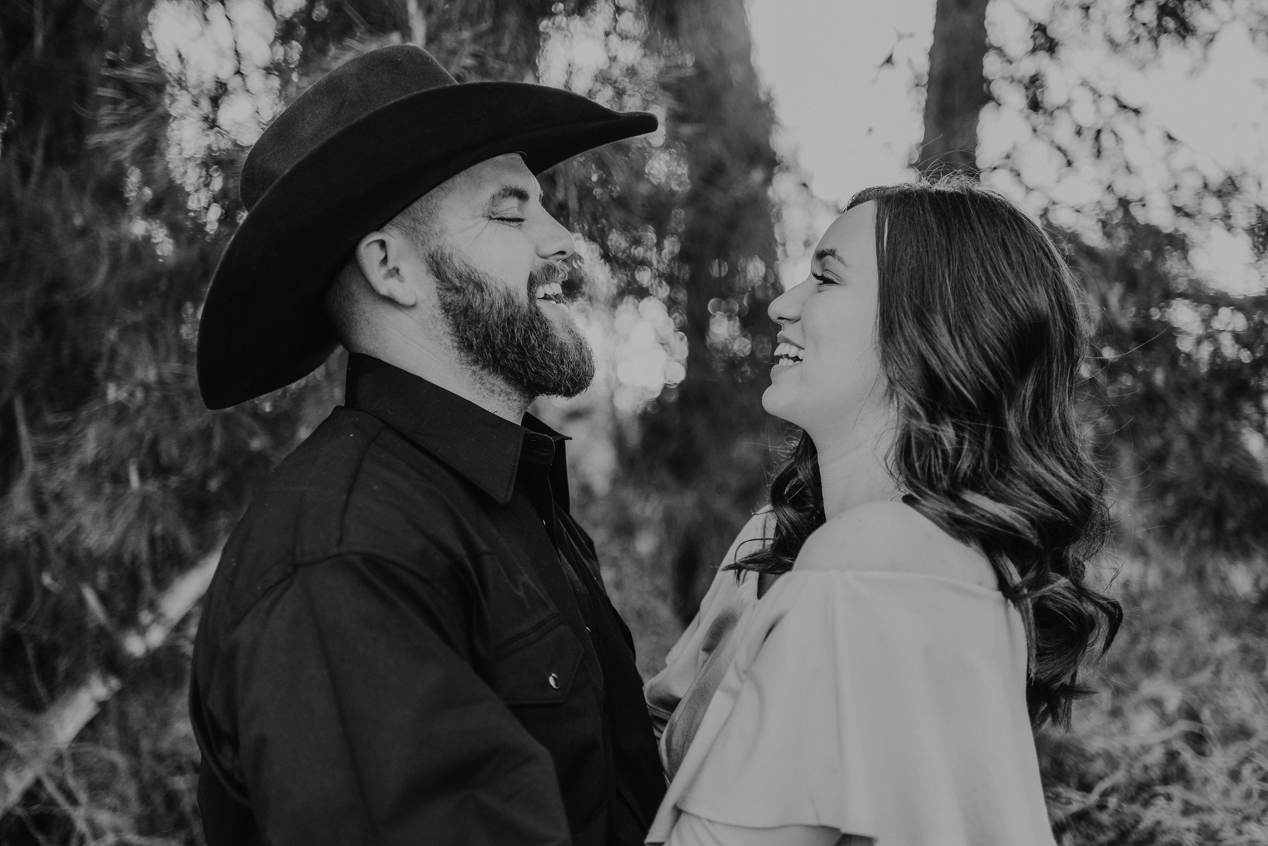 Schnepf Farm Woodsy Engagement Images