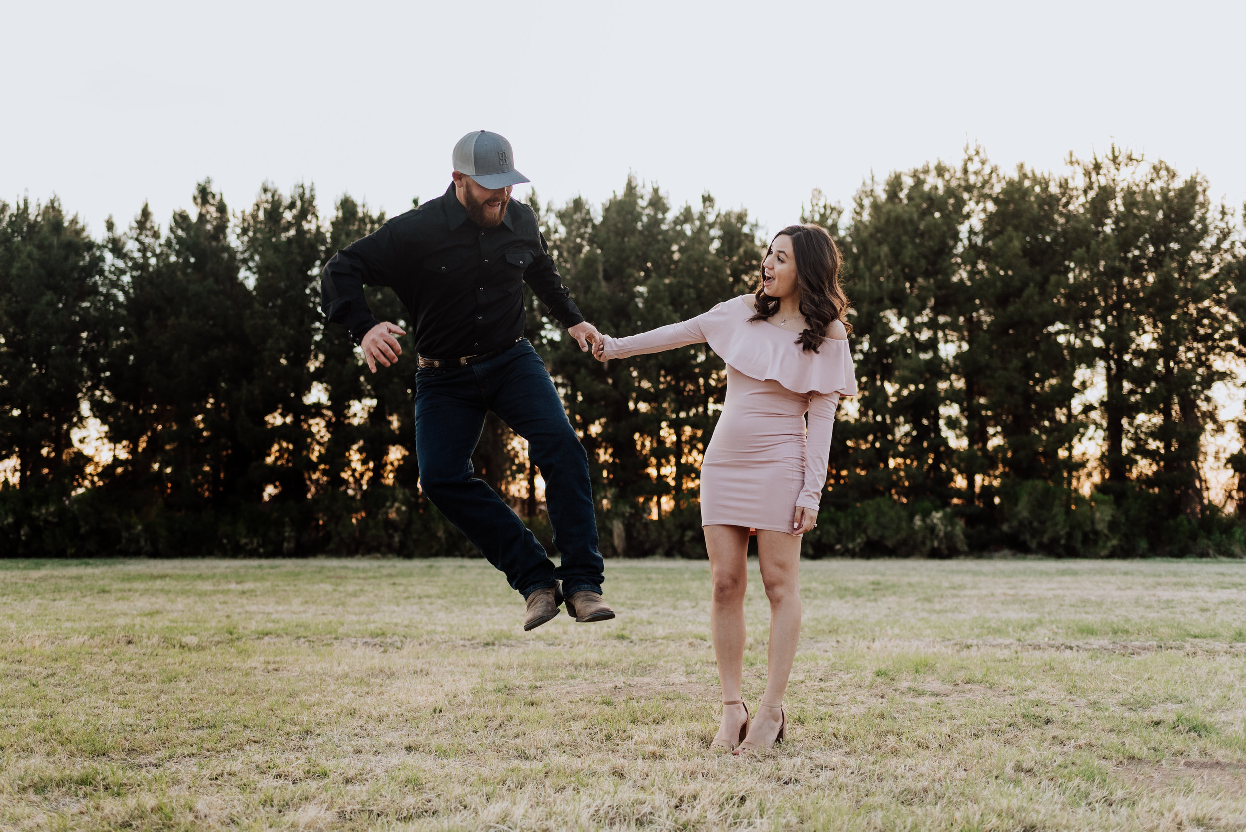 Schnepf Farm Woodsy Engagement Images