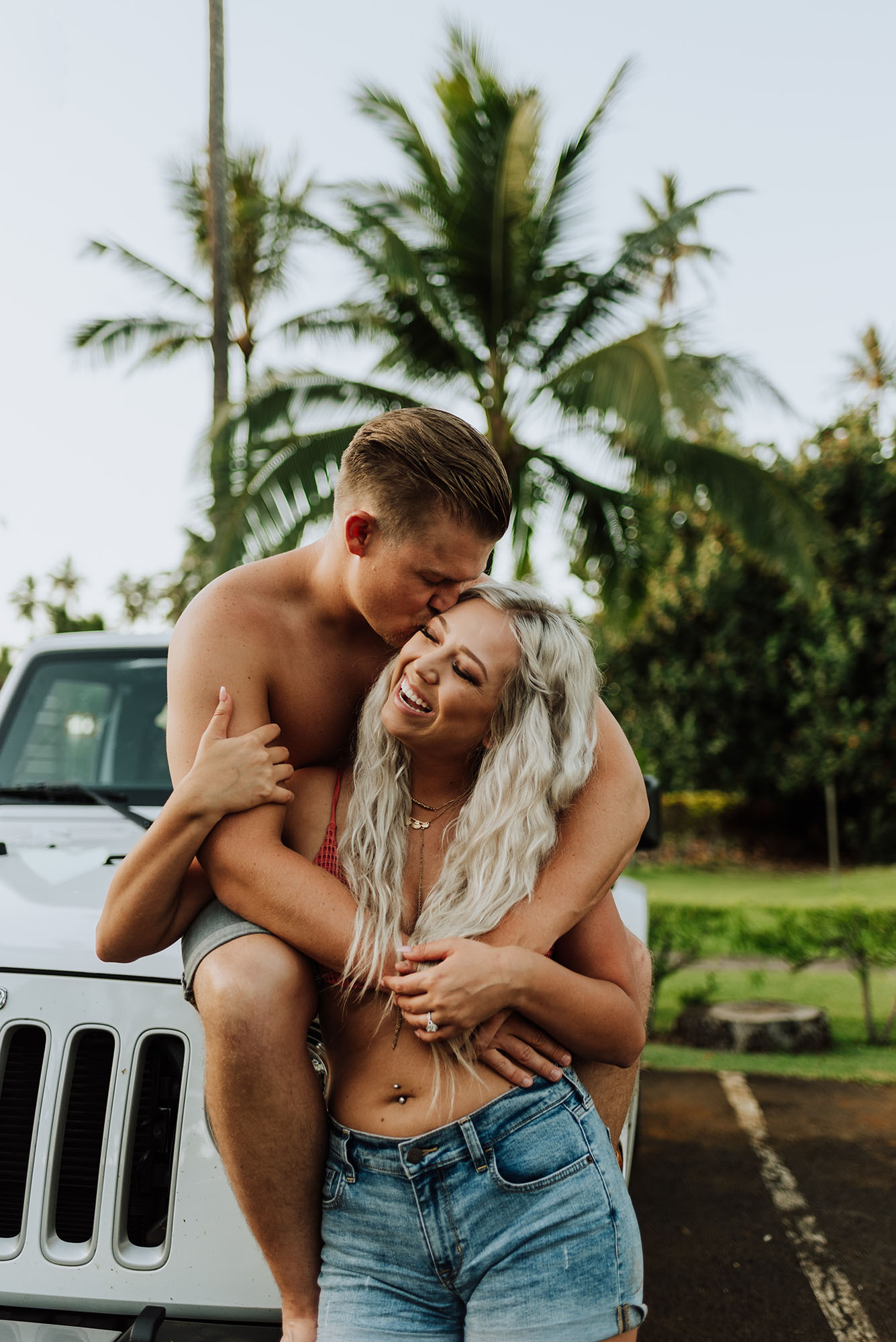 Engagement Photos in Hawaii with a Jeep Wrangler