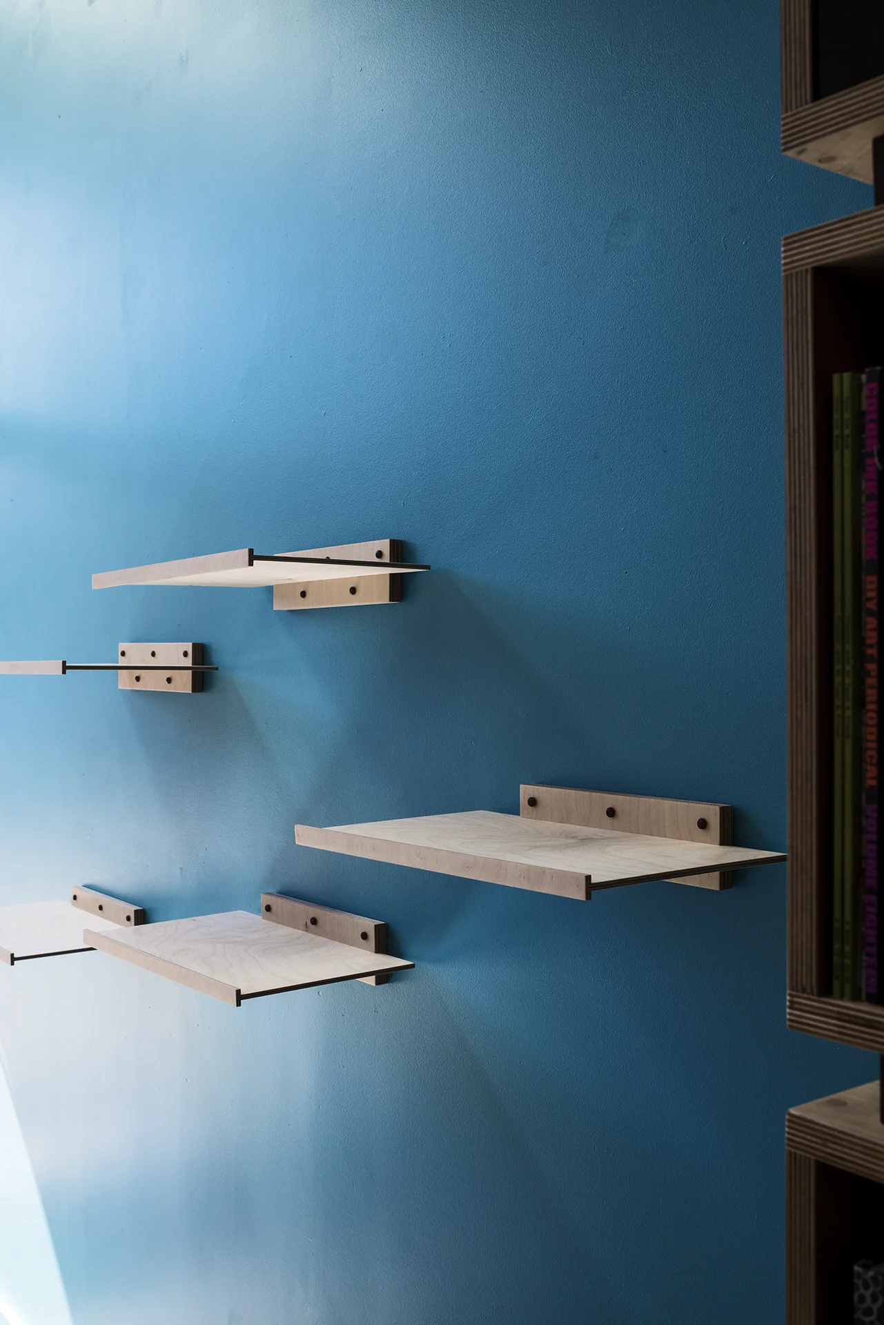 Floating shelves