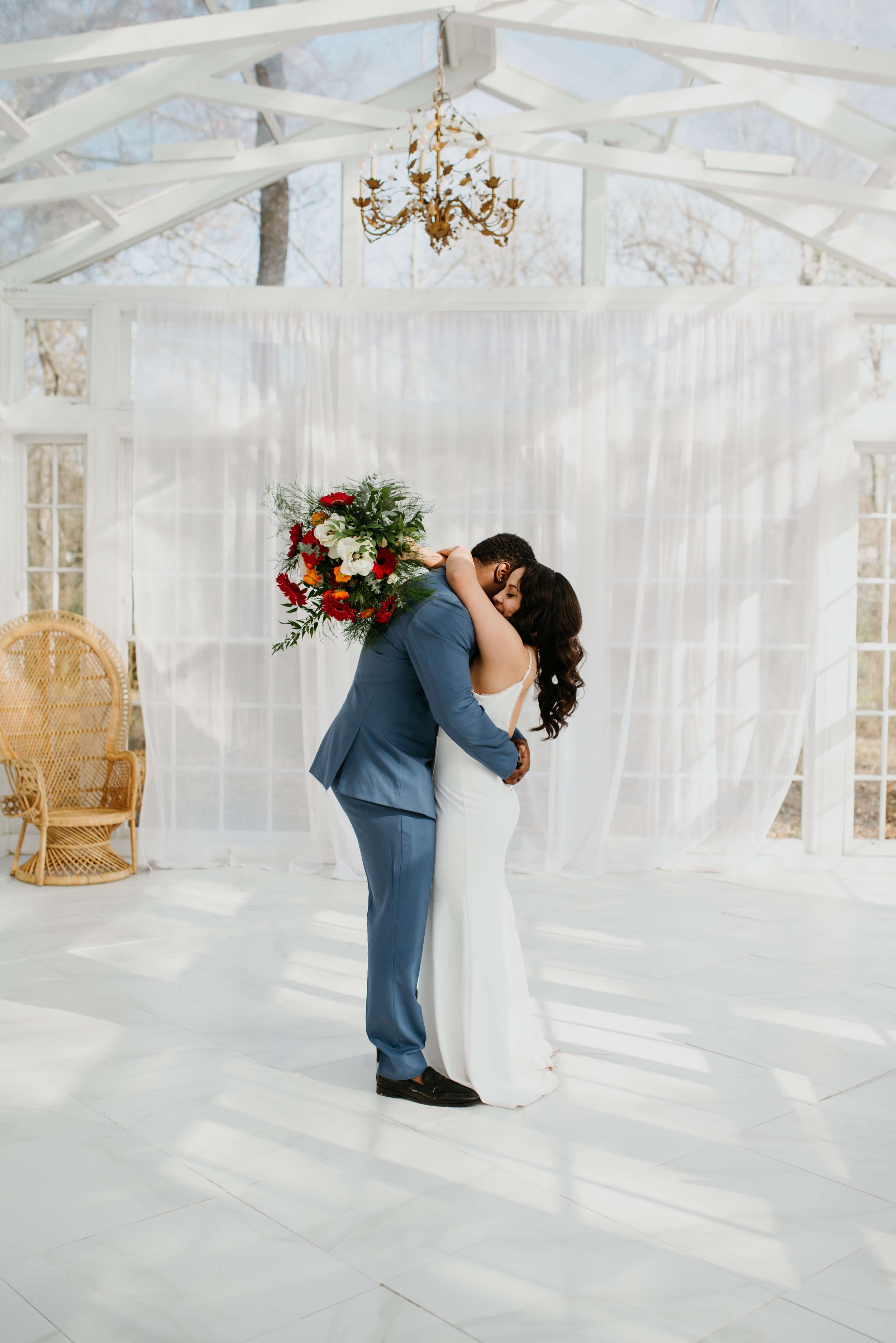 Houston Area Elopement at The Oak Atelier photographed by J. Andrade Visual Arts