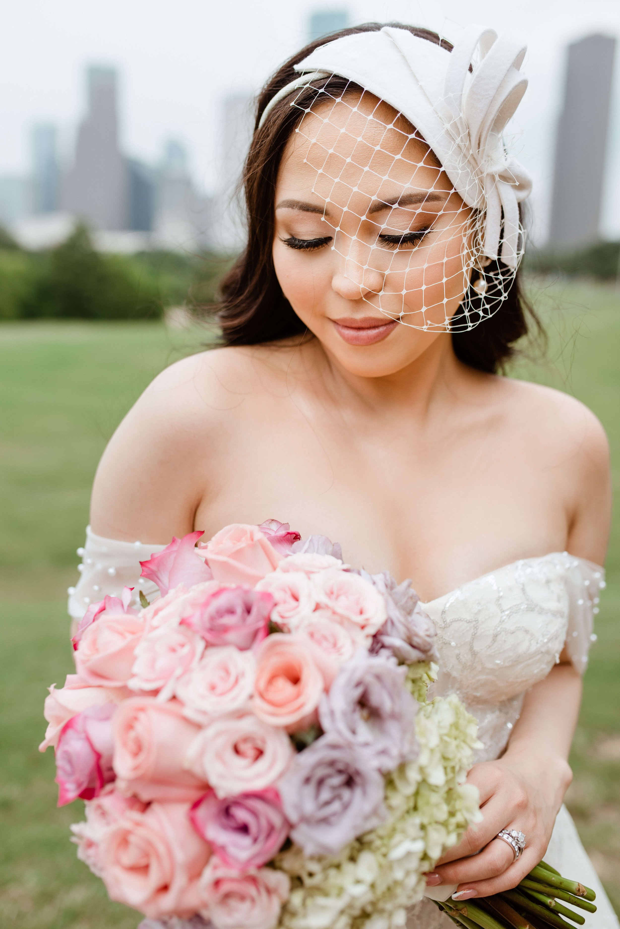 Houston skyline elopement photos by J. Andrade Visual Arts