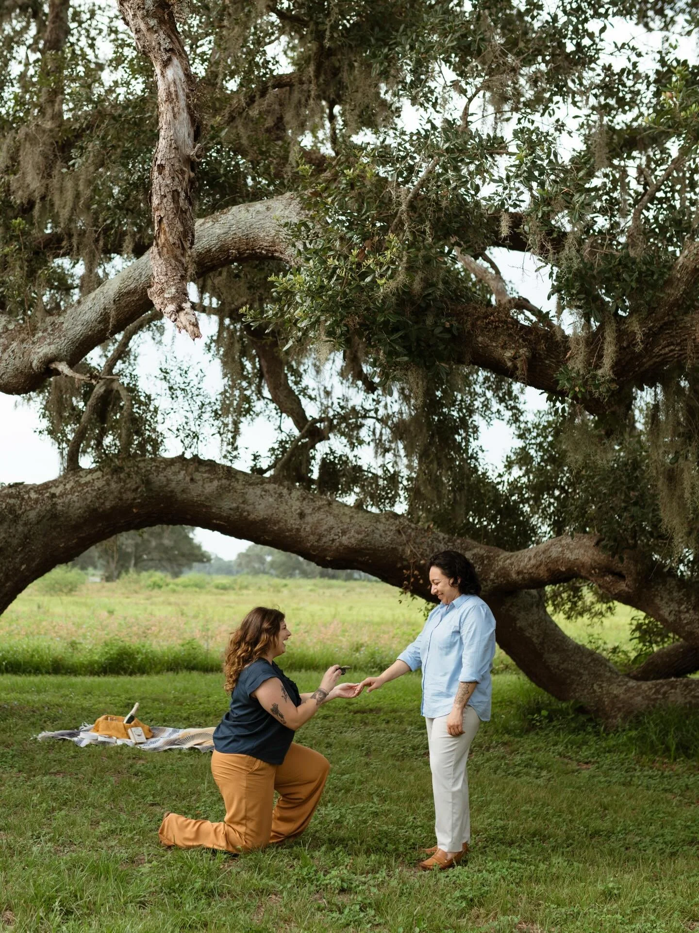 Allie+Maria, a counter proposal 🥰💍
#houstonproposalphotographer #brazosbendproposal