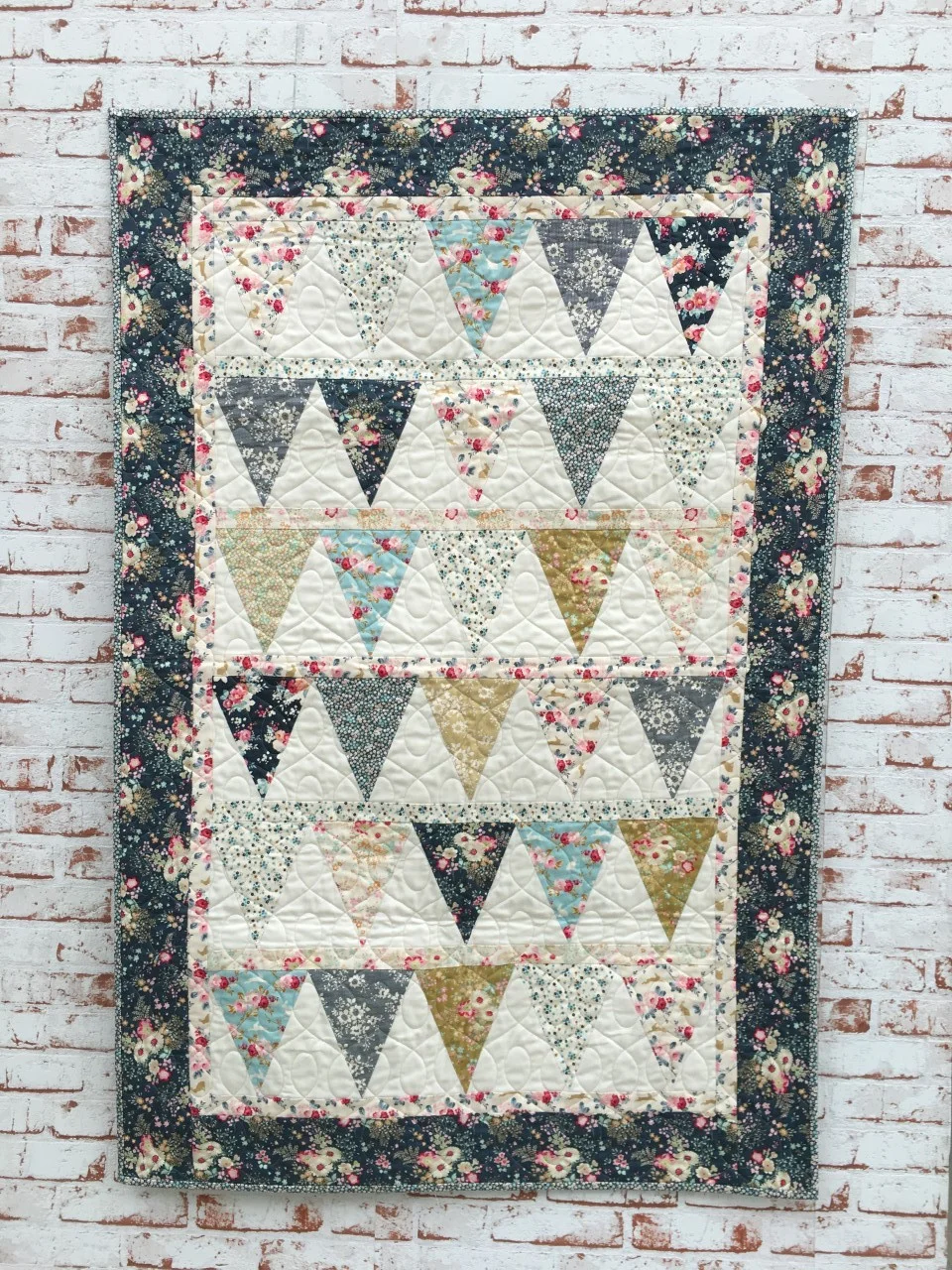 Unlike the original Candy Bloom version, Tilda Australia has added extra borders, and these will be included, as pictured, in our new kit as well.