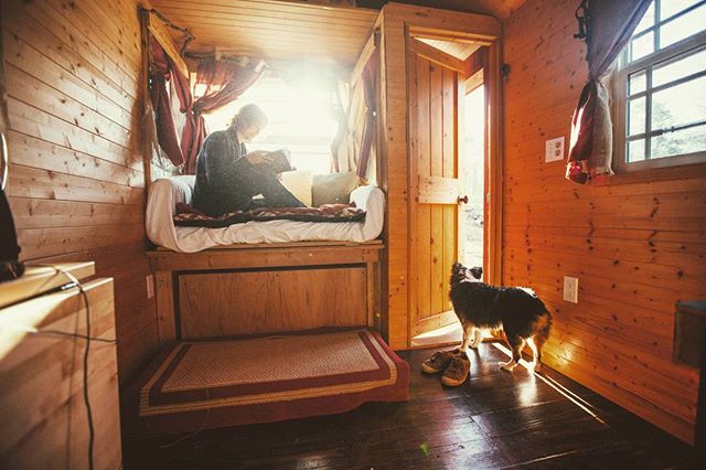 The tiny house life is a pretty beautiful life...
.
@livealittlechatt
