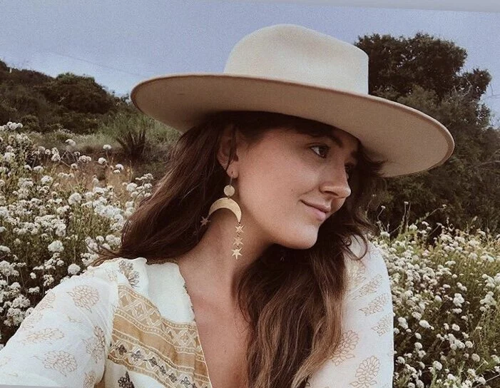 A8E9F99A-E7F0-4B21-9851-A0ECB3016E23