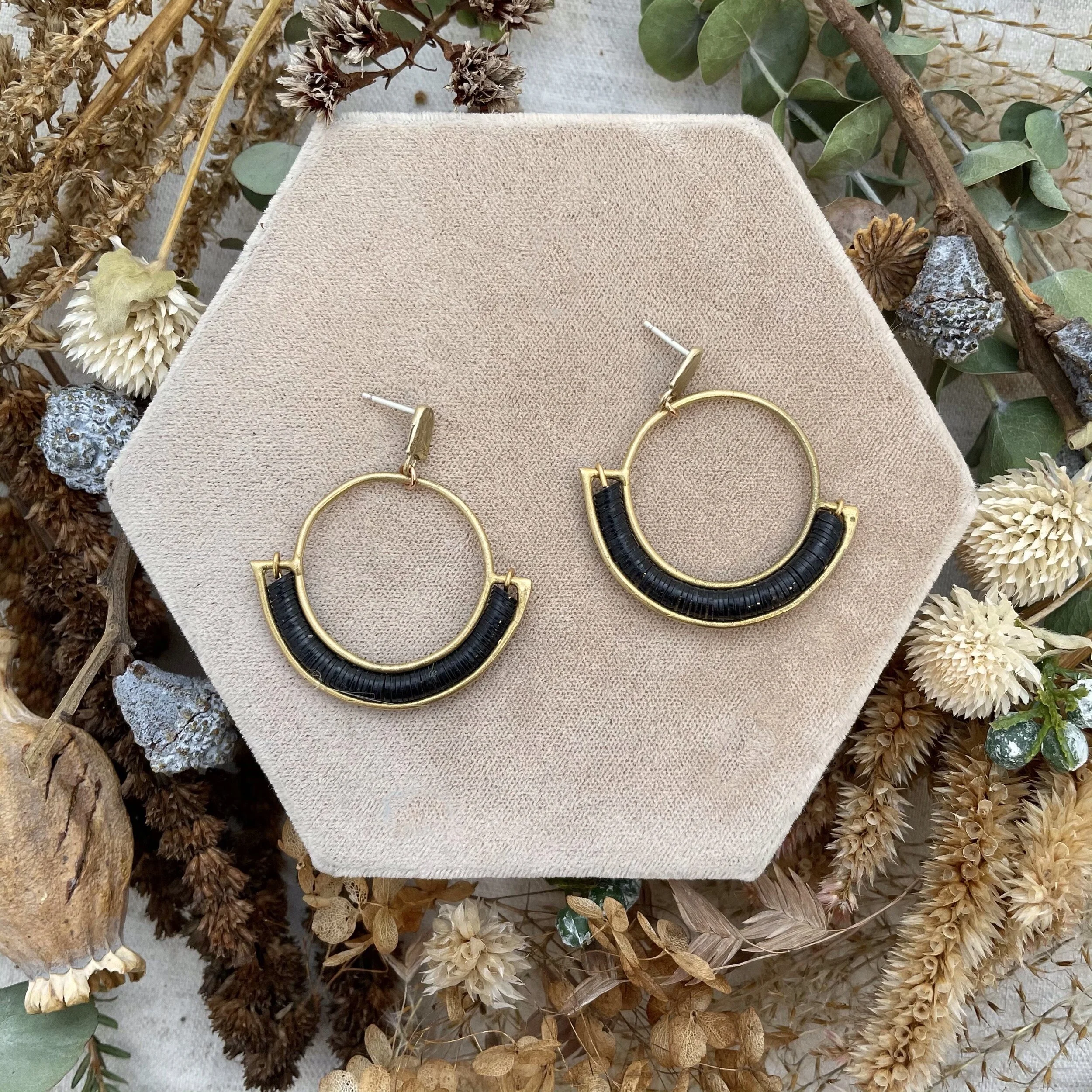 portal hoops - black.JPG