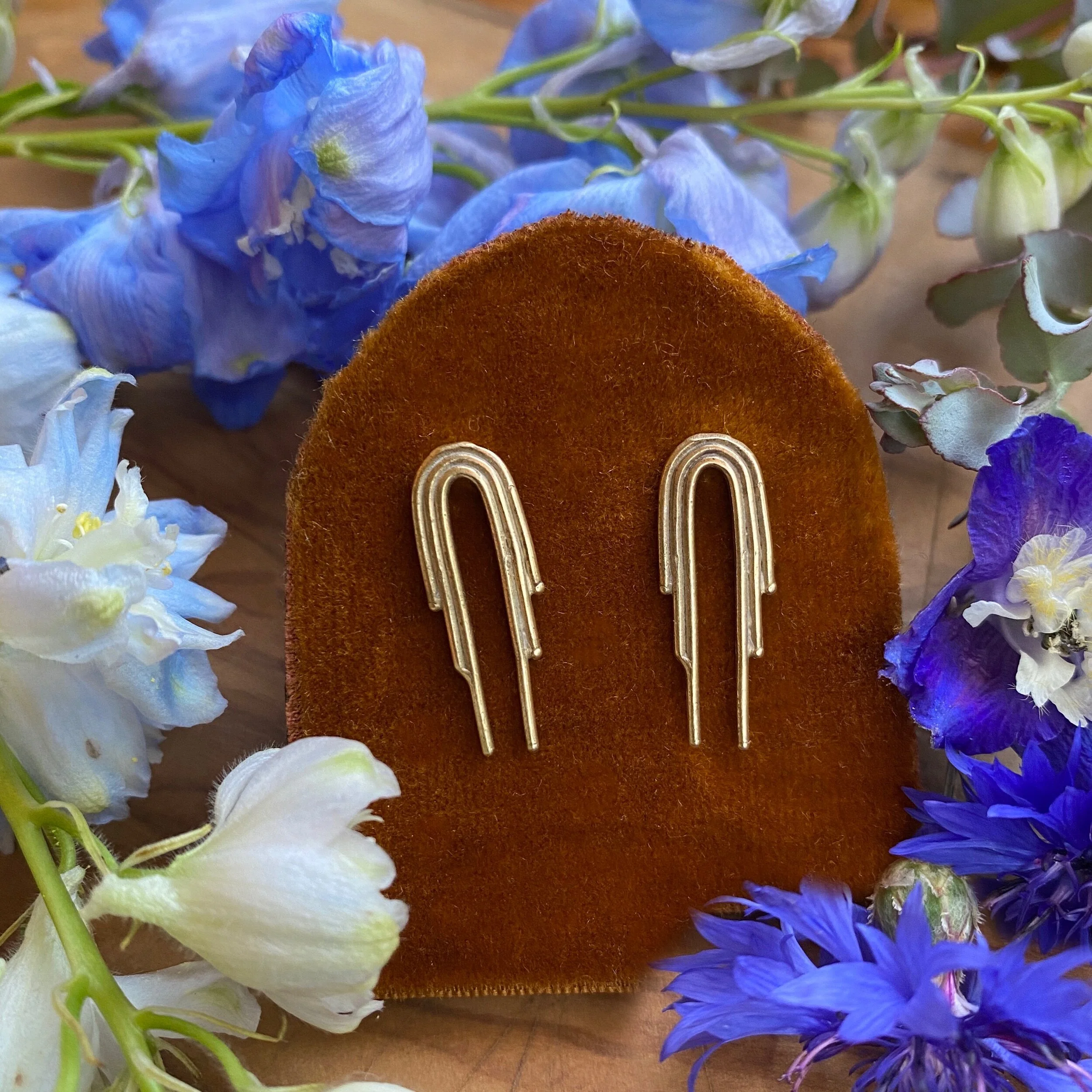 9EDB7F4A-B915-48CA-A0AB-A3AD914013AD