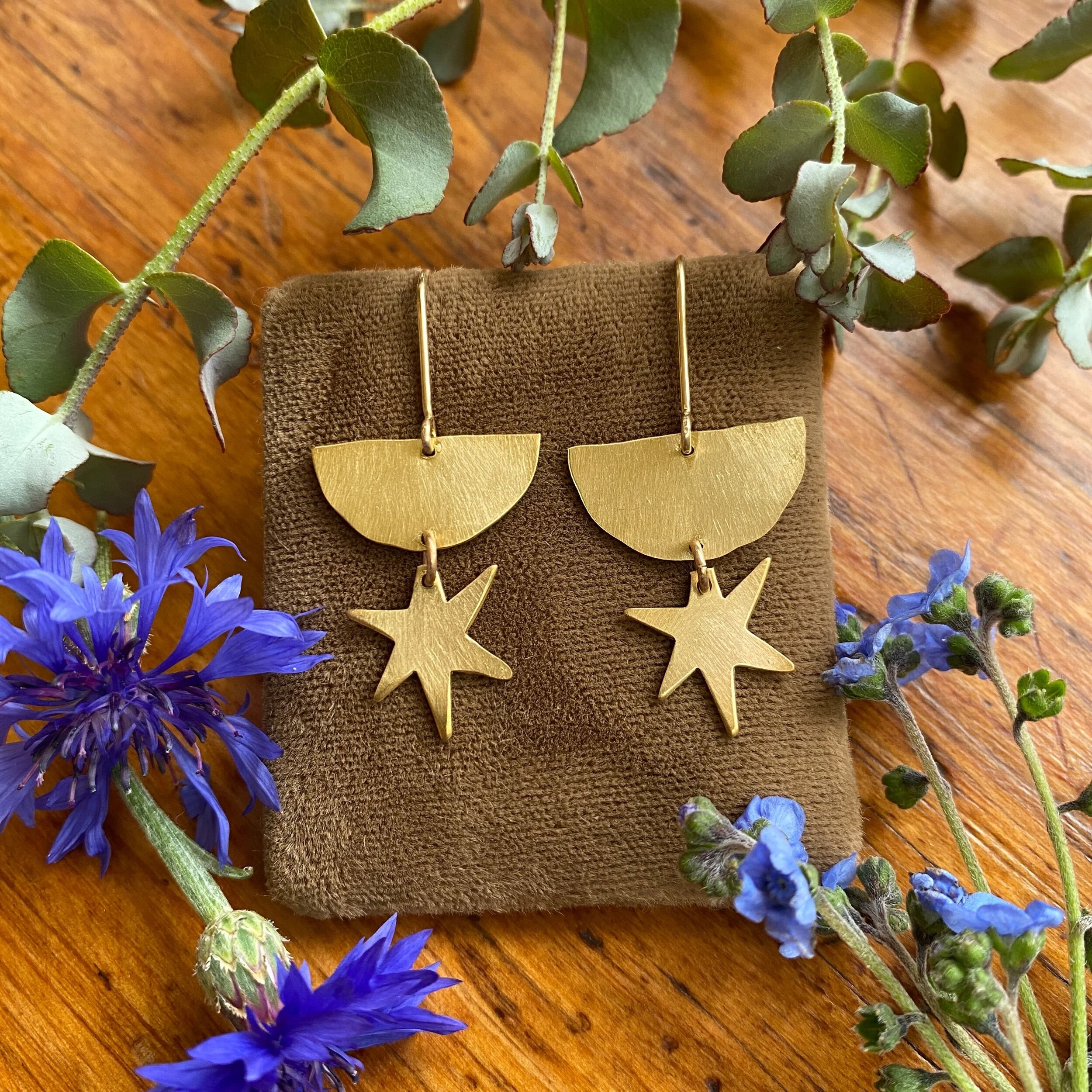 6E75EC6B-0C9D-498B-B15B-E79C39CE6B34