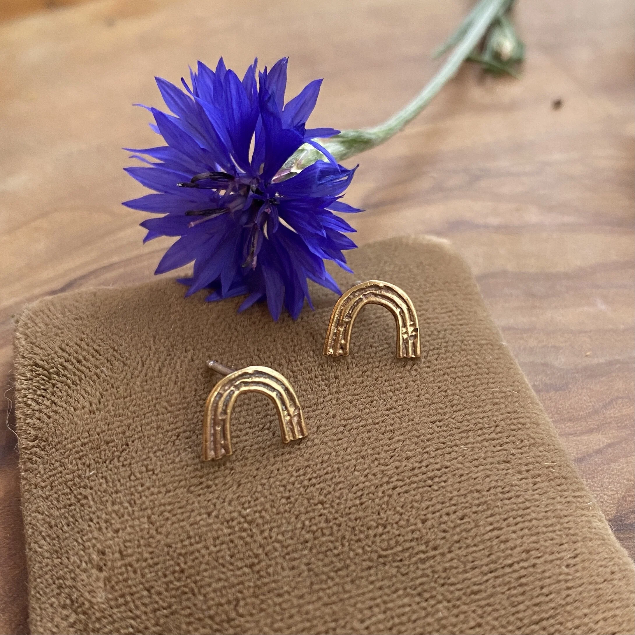 DB3F50FF-FD40-453F-8A2E-34BFE9488327