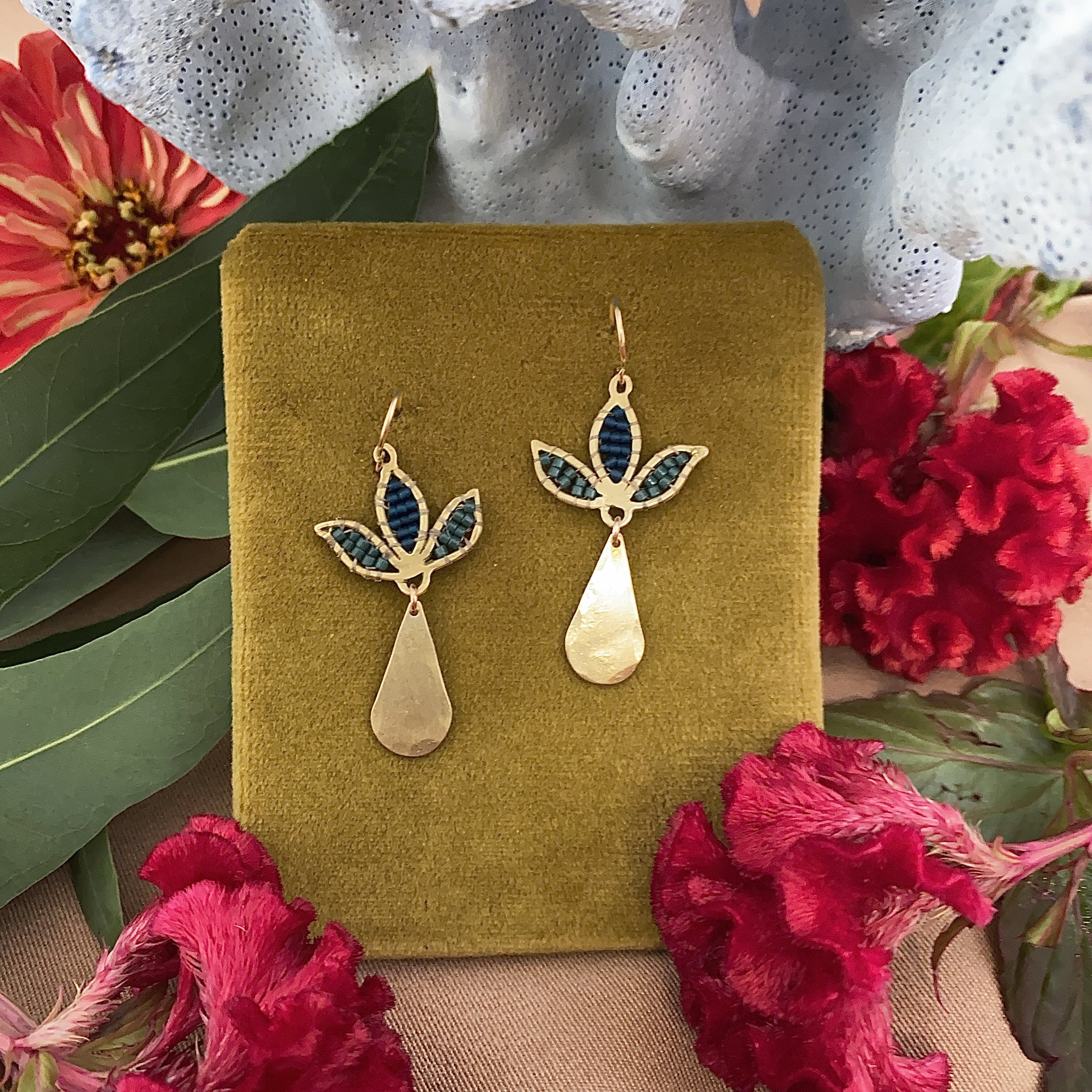 Lotus-sea green .jpg