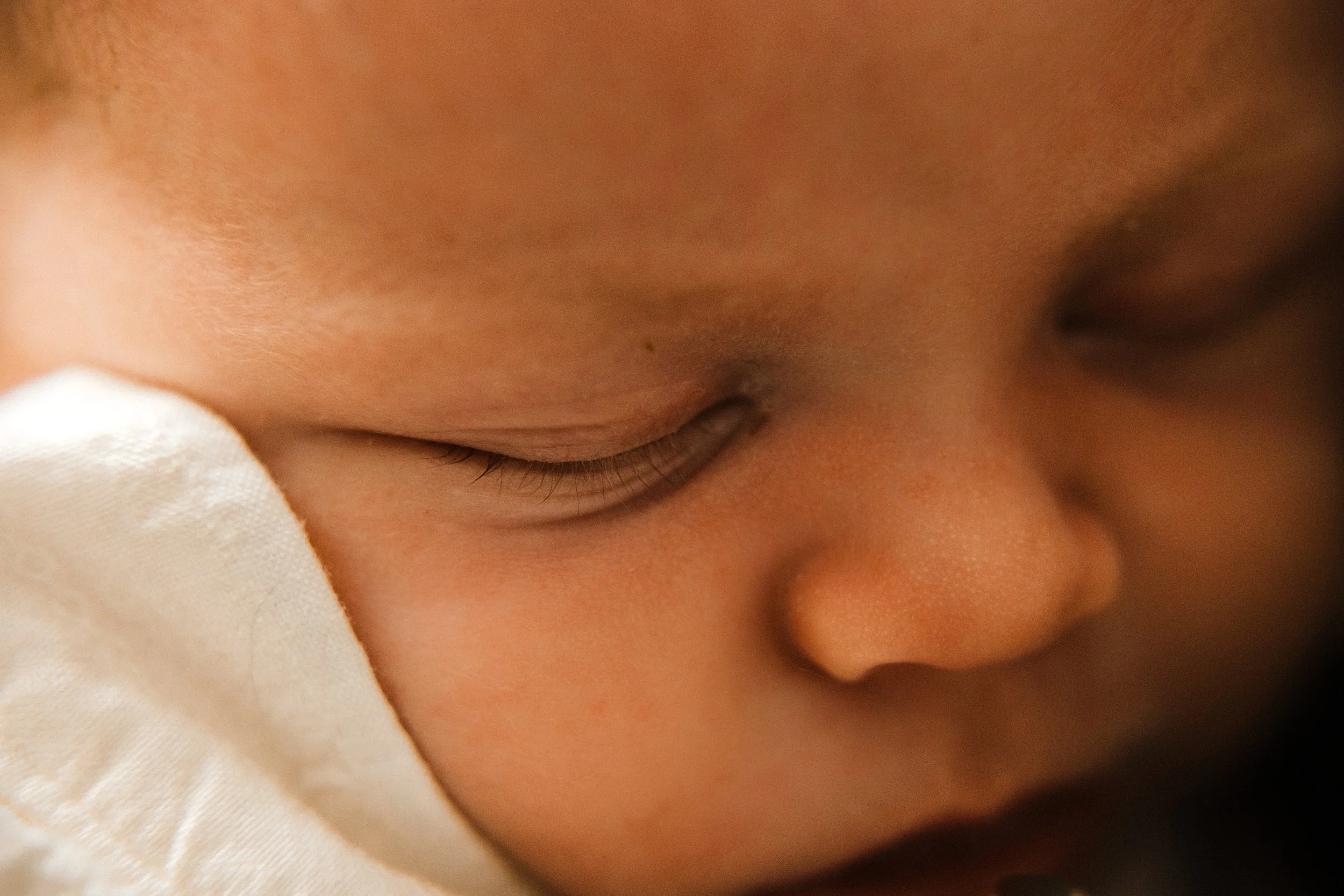 Darcy-Newborn-Previews-16.jpg