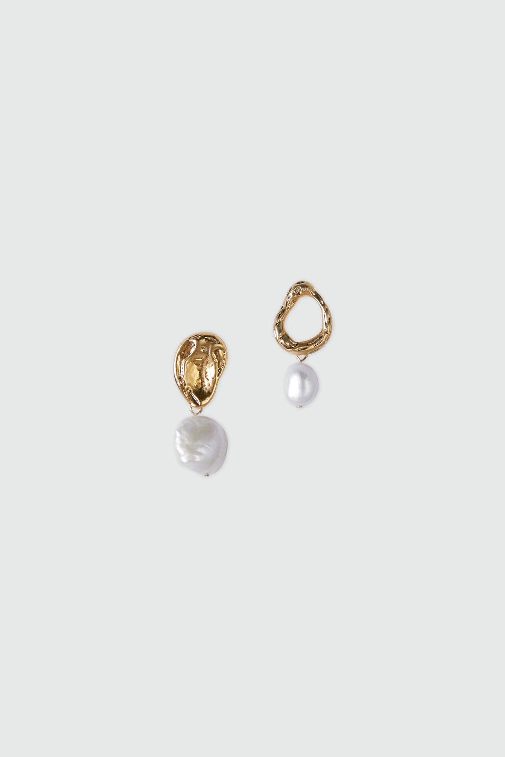 Earring-J005_Gold-1.jpg