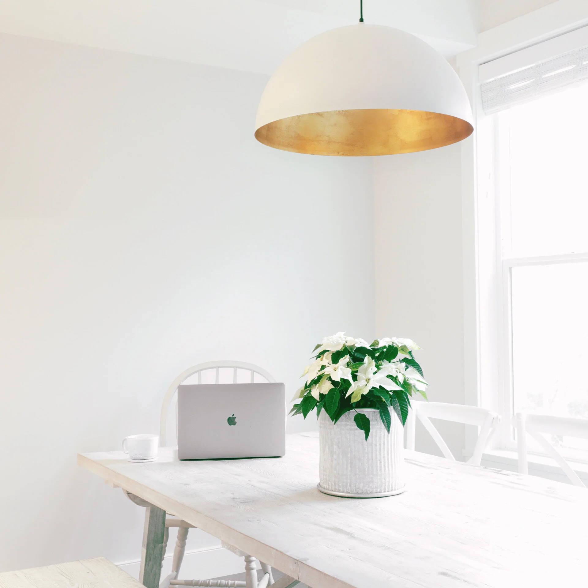 OUR HOLIDAY TABLE CENTREPIECE