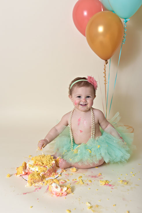 baby-cake-smash-1st-birthday-culpeper-va-16.jpg