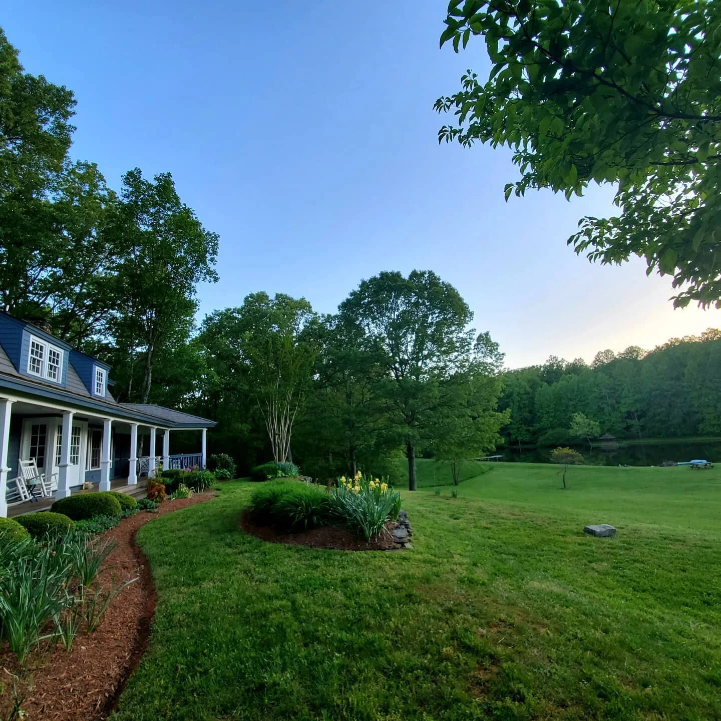 Princess experience happening this weekend at this gorgeous location. 😍

#culpepervaphotographer #princessphotoshoot #cindywhitephotography #childphotography #countryside