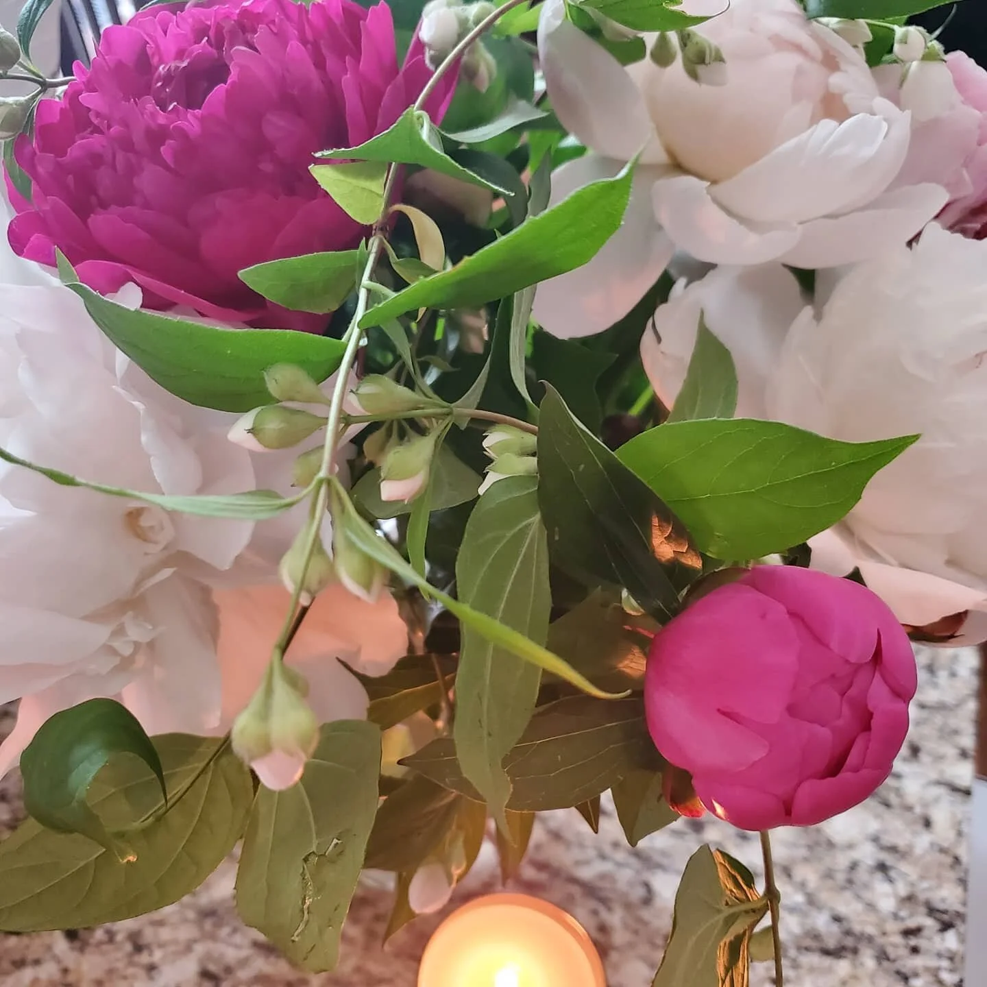 It's a good morning thanks to #snakeoakfarmflowers. Loving my beautiful peonies and candle from the #culpeperfarmersmarket