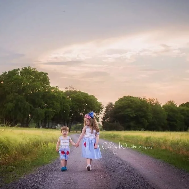 We don't know them all, but we owe them all. 
Hope everyone has a beautiful Memorial Day.

#cindywhitephotography #culpepervaphotographer #culpeperva #culpeperfamilyphotos #culpeperchildphotographer #memorialday #sunset #warrentonphotographer #oldhou